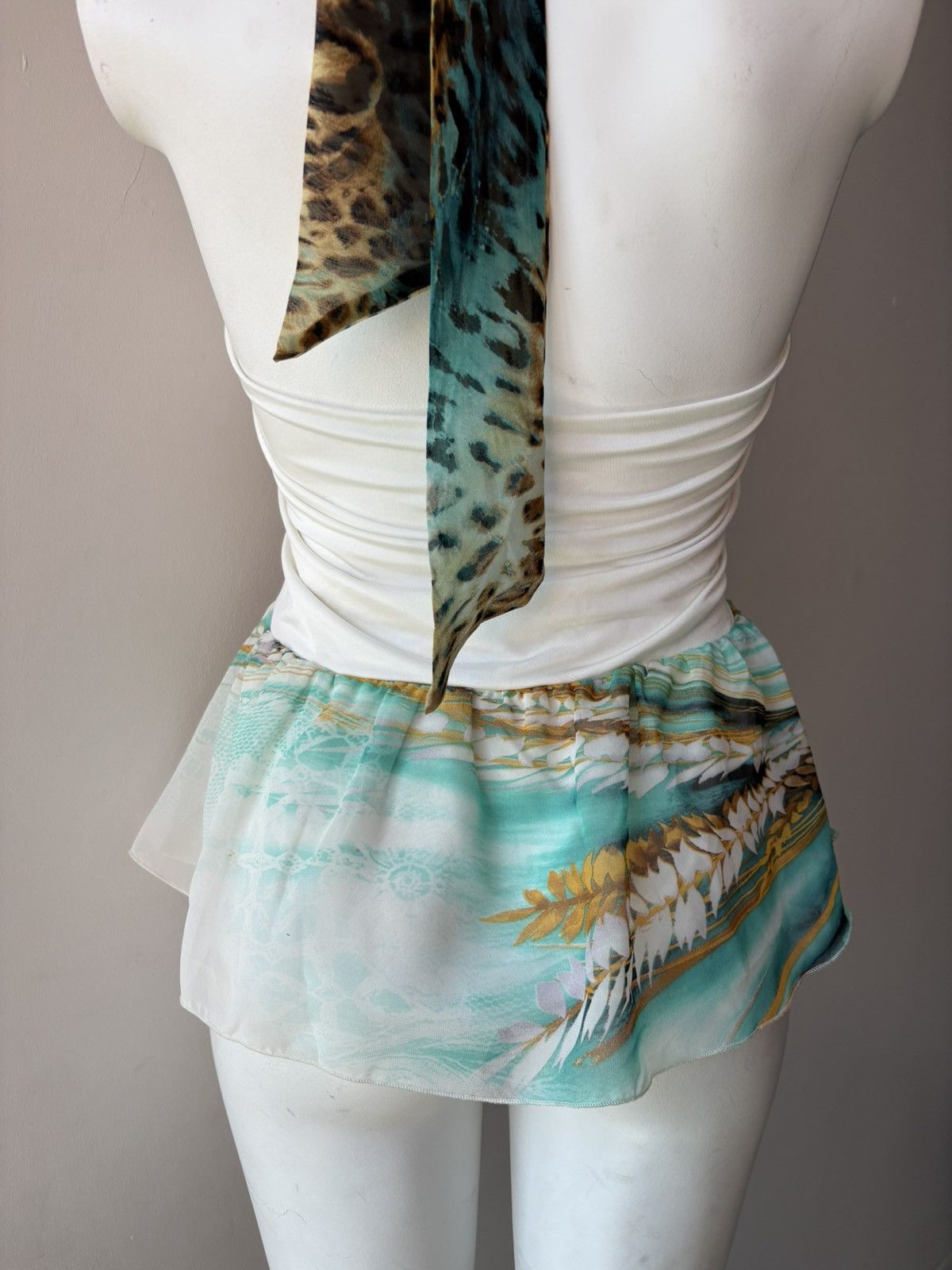 Roberto Cavalli Roberto Cavalli top Size M / US 6-8 / IT 42-44 - 16 Thumbnail