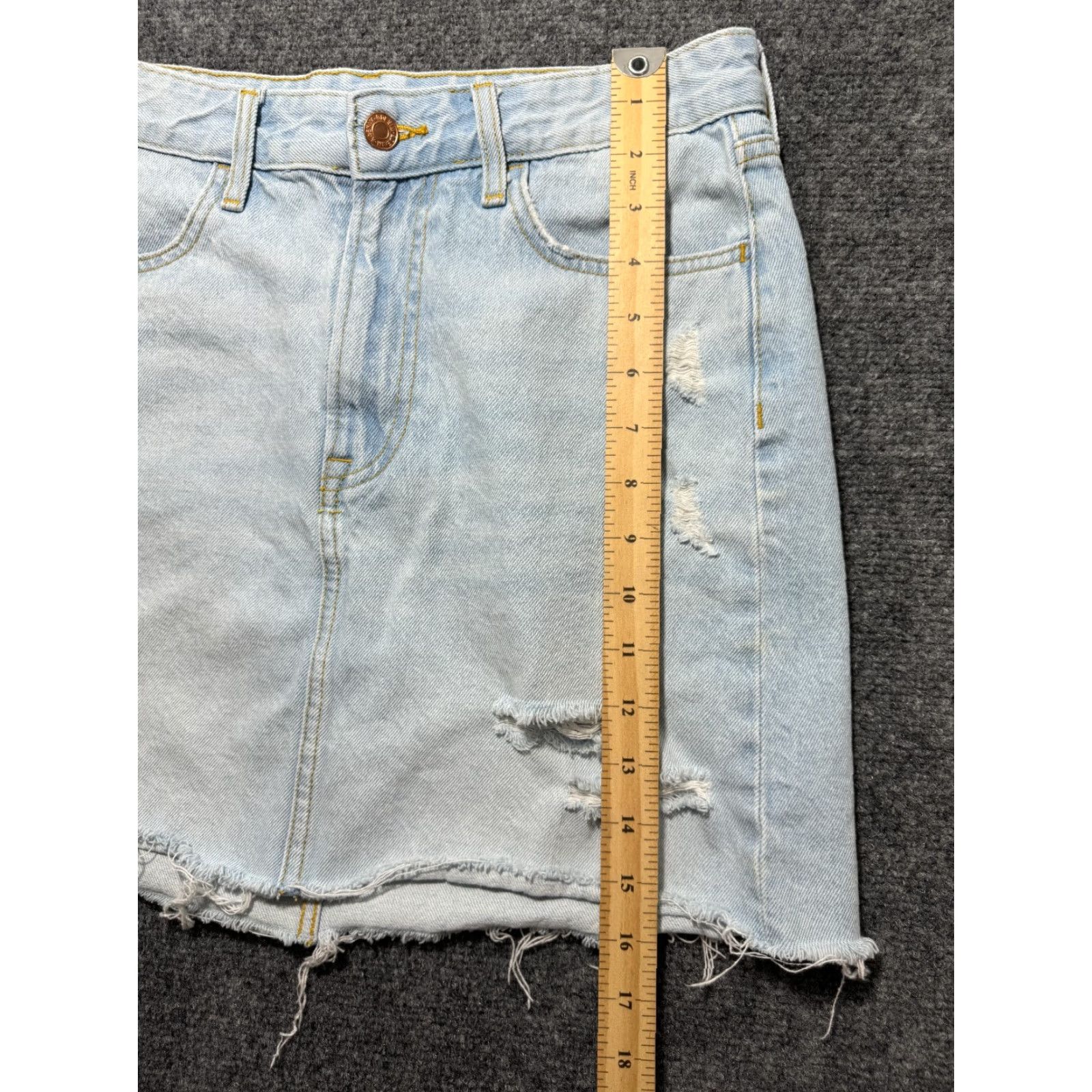 H&M H & M Womens Distressed Jean Skirt Size 6 Blue Denim Light Wash Size 28" / US 6 / IT 42 - 5 Thumbnail
