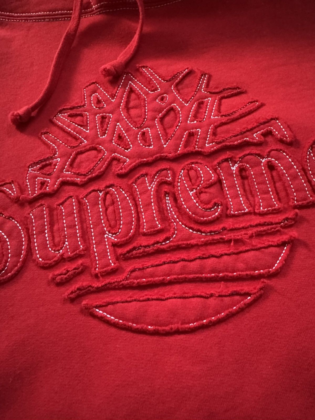 Supreme × Timberland SUPREME x TIMBERLAND hoodie sizes in photos by tape measure Size US L / EU 52-54 / 3 - 9 Thumbnail