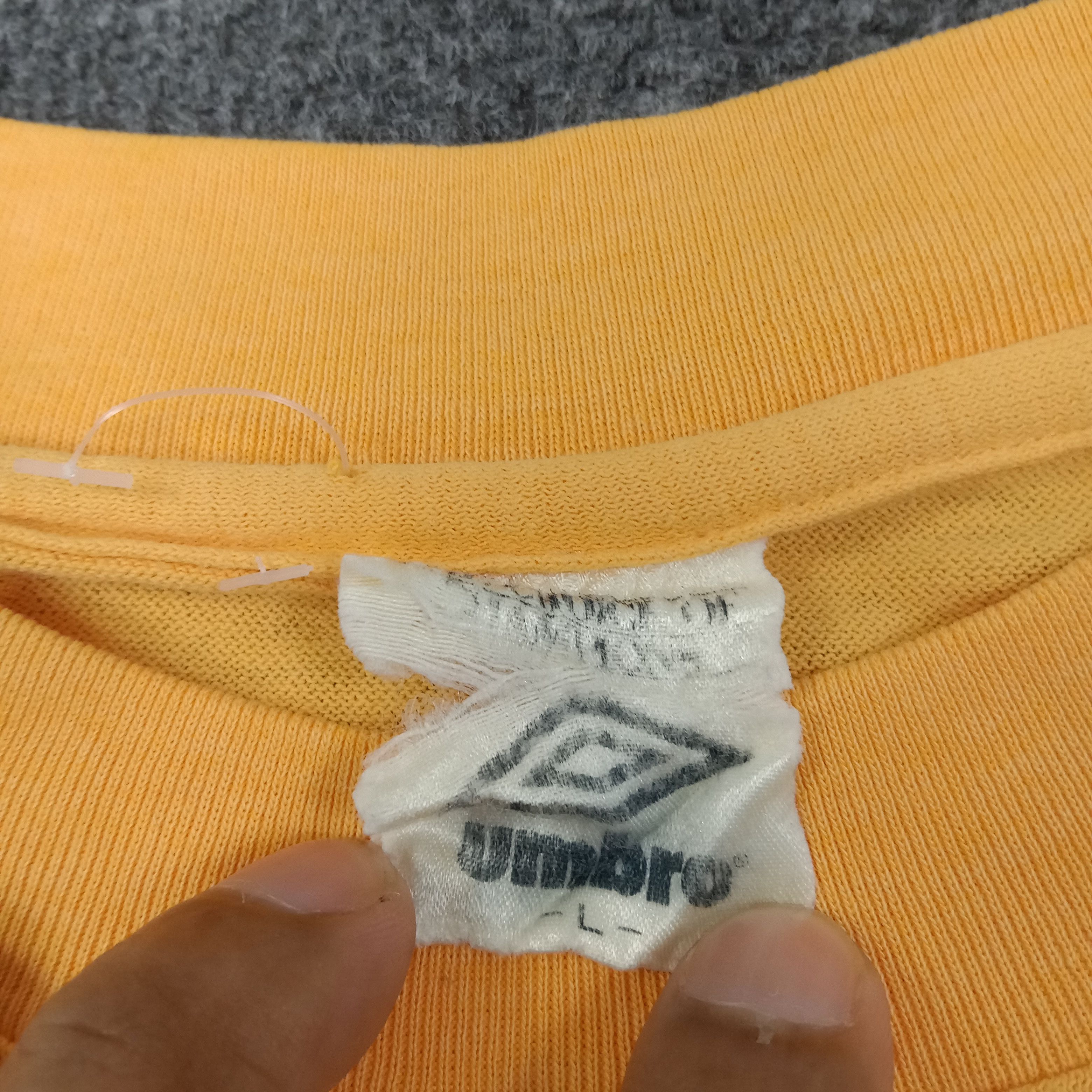 Umbro Umbro Brazil Soccer Sport Logo Tshirt C249N58 Size US M / EU 48-50 / 2 - 5 Thumbnail