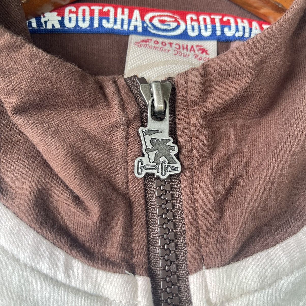 Gotcha Vintage Gotcha Surf Travel Hoodie Y2K Brown White Size US XS / EU 42 / 0 - 3 Thumbnail