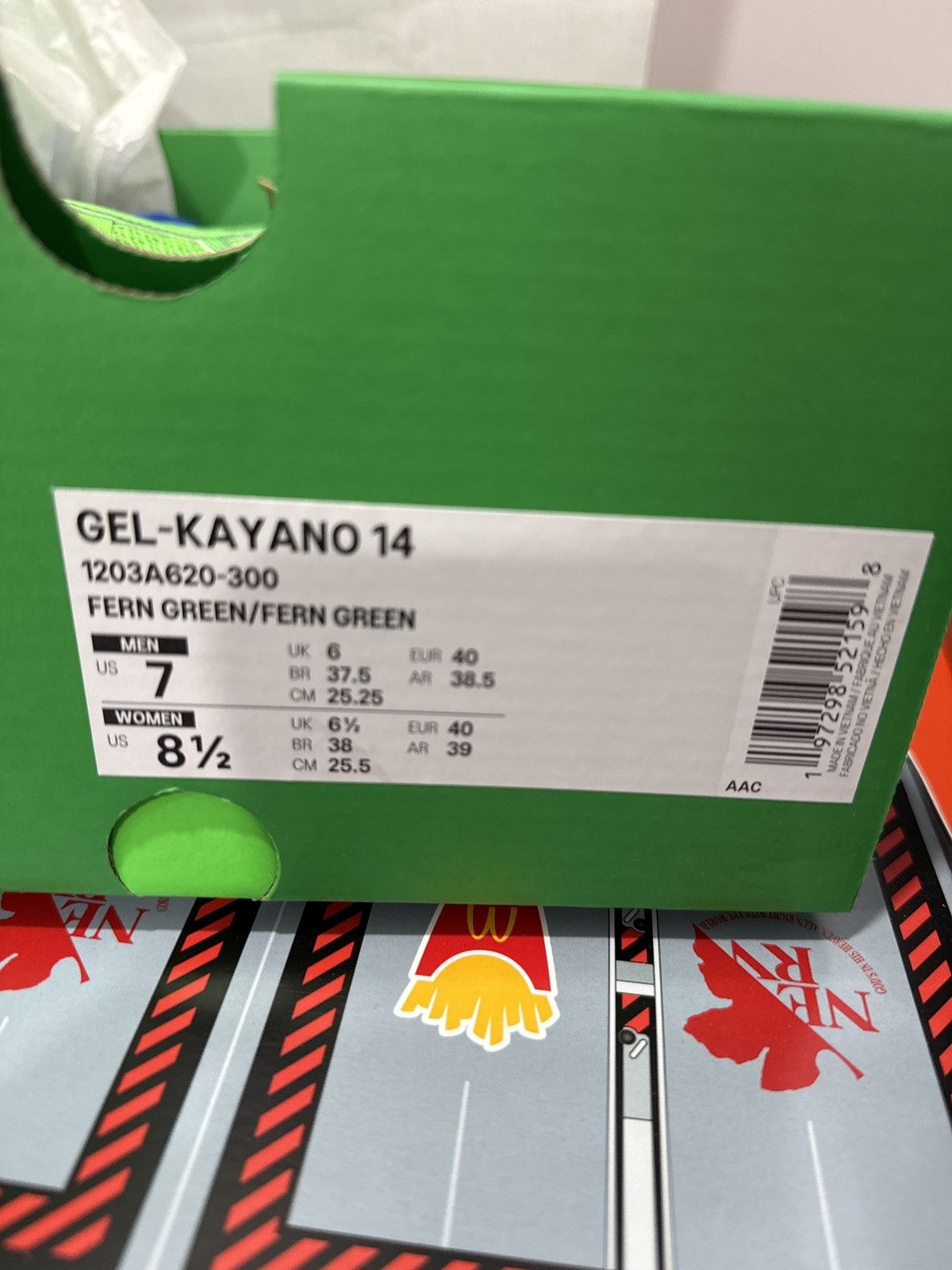 Asics Zack Bia X ASICS Gel Kayano 14 Size US 7 / EU 40 - 6 Thumbnail