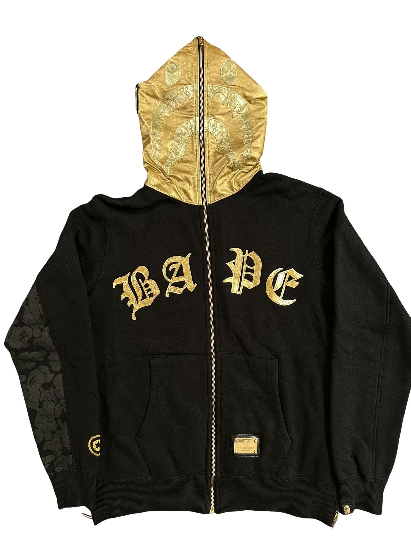 Bape Bape Gold Shark Hoodie Size L Size US L / EU 52-54 / 3 - 1 Thumbnail