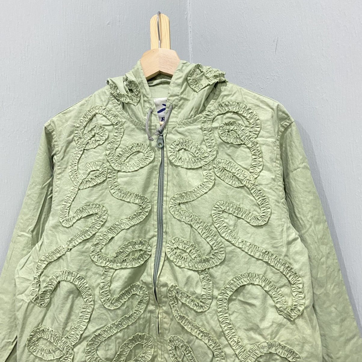 Hai Sporting Gear Archive Hai Sporting Gear IsseyMiyake 3D Swirl Ribbon Jacket Size M / US 6-8 / IT 42-44 - 4 Thumbnail