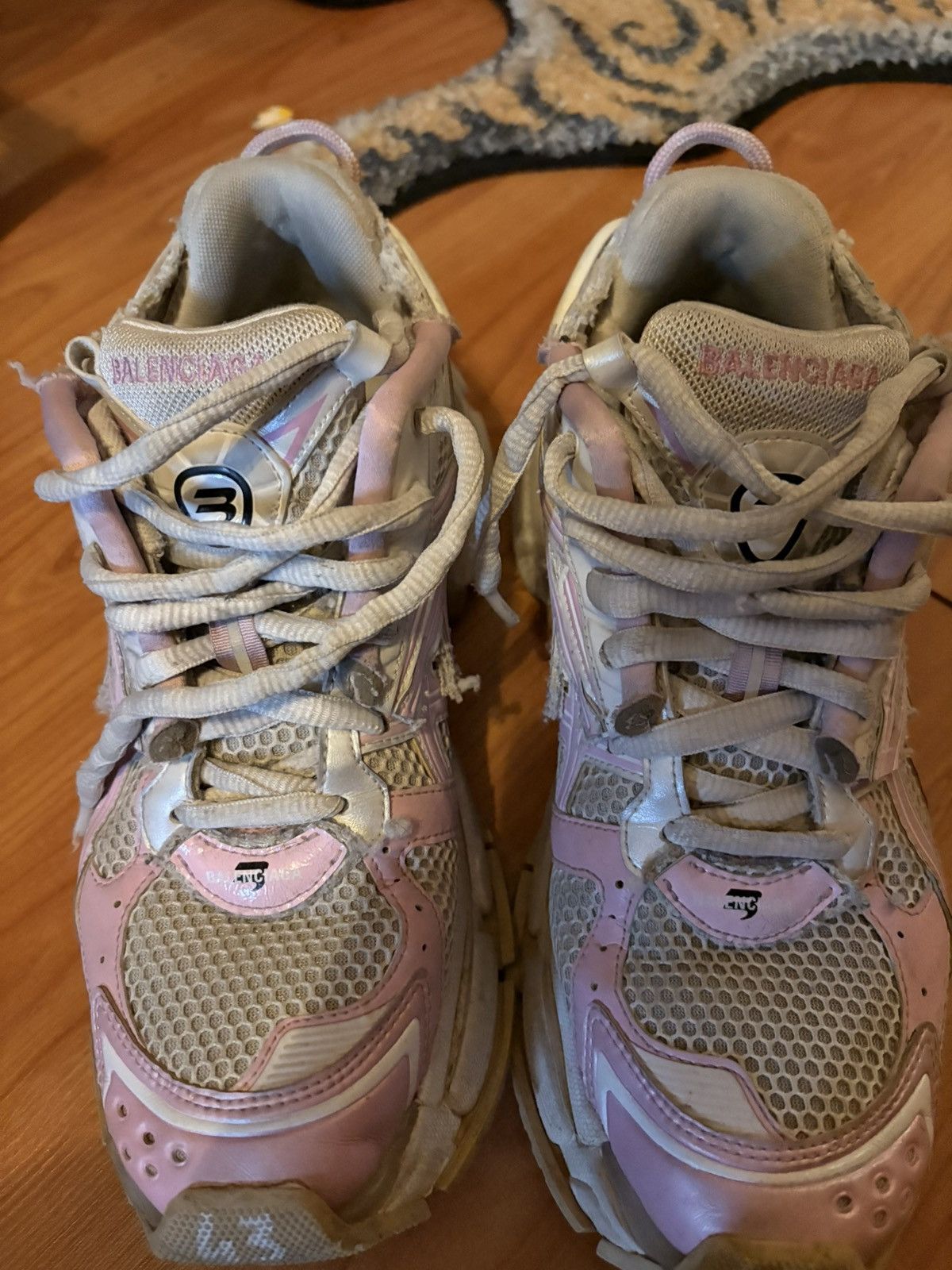 Balenciaga Balenciaga Runner Sneakers Pink & White Size US 10 / EU 43 - 5 Thumbnail