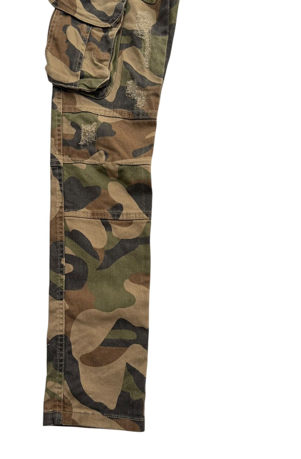 Other FRWD Denim Hybrid Distressed Paint Splash Camo Cargo Pants Size US 29 - 7 Thumbnail