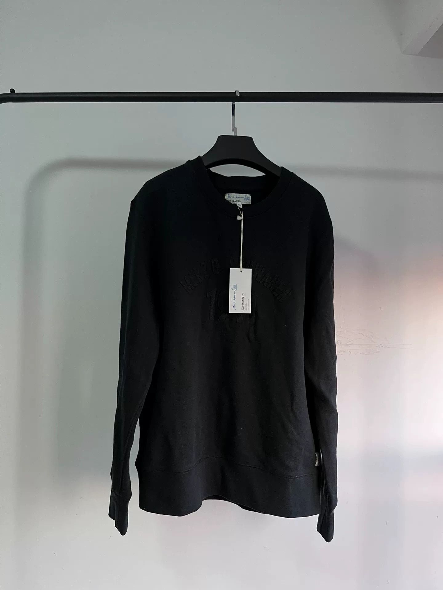 Merz B. Schwanen Merz b.Schwanen Black Sweatshirt trcsw05 Size US M / EU 48-50 / 2 - 1 Thumbnail