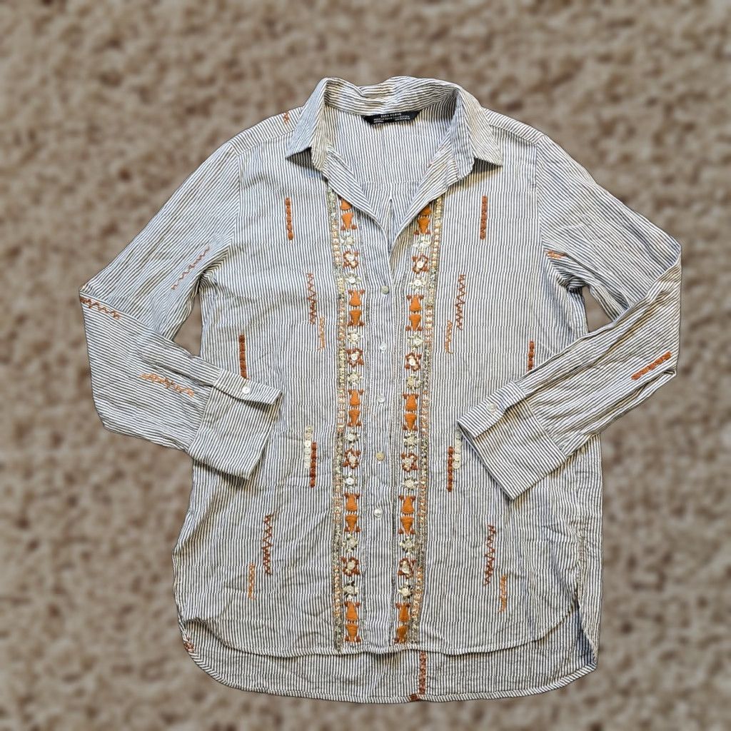Zara Zara Blouse Womens M Gray Aztec Embroidery Button Casual Career Shirt Size M / US 6-8 / IT 42-44 - 1 Thumbnail