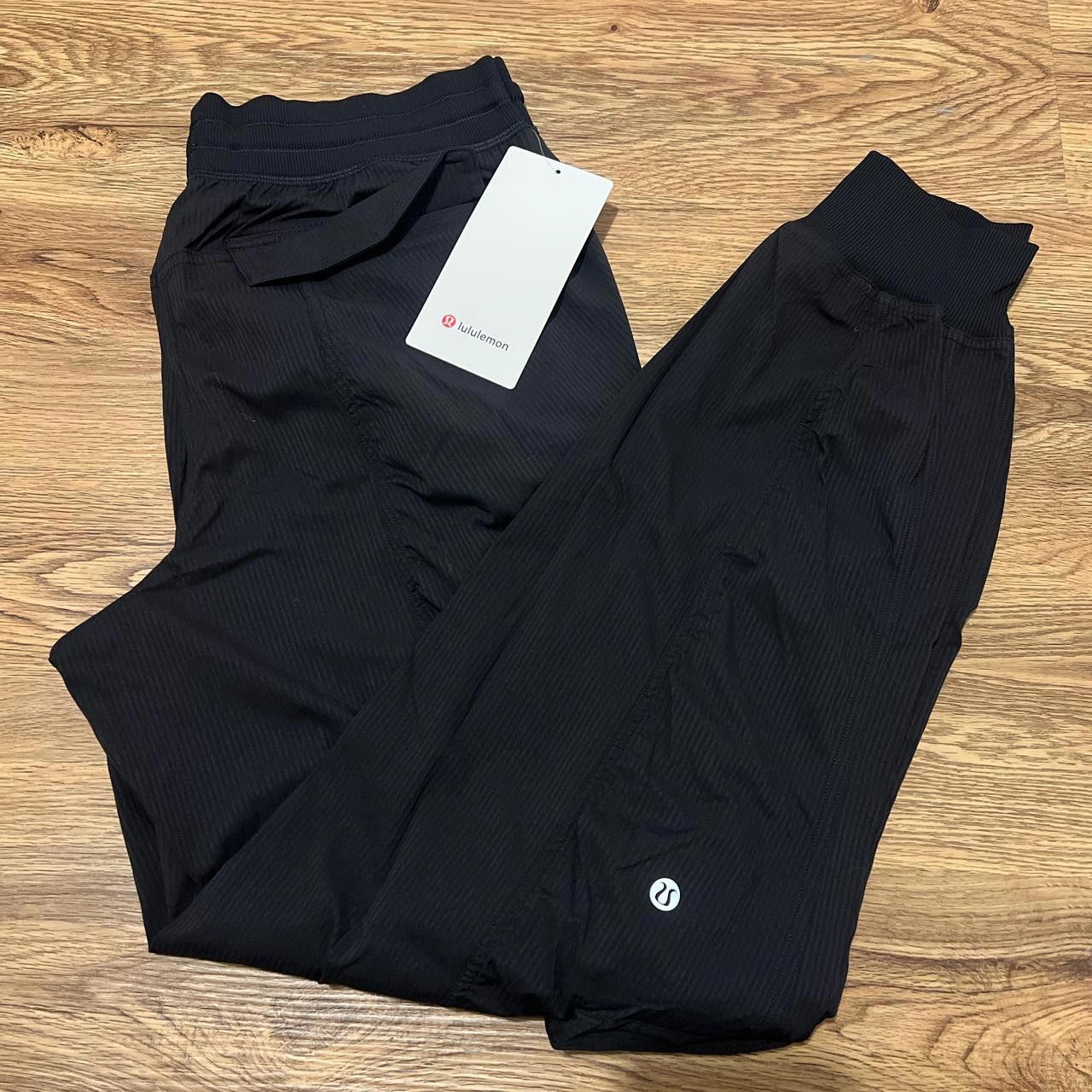 Lululemon Lululemon Dance Studio Relaxed Fit Mid Rise Size 28" / US 6 / IT 42 - 2 Thumbnail