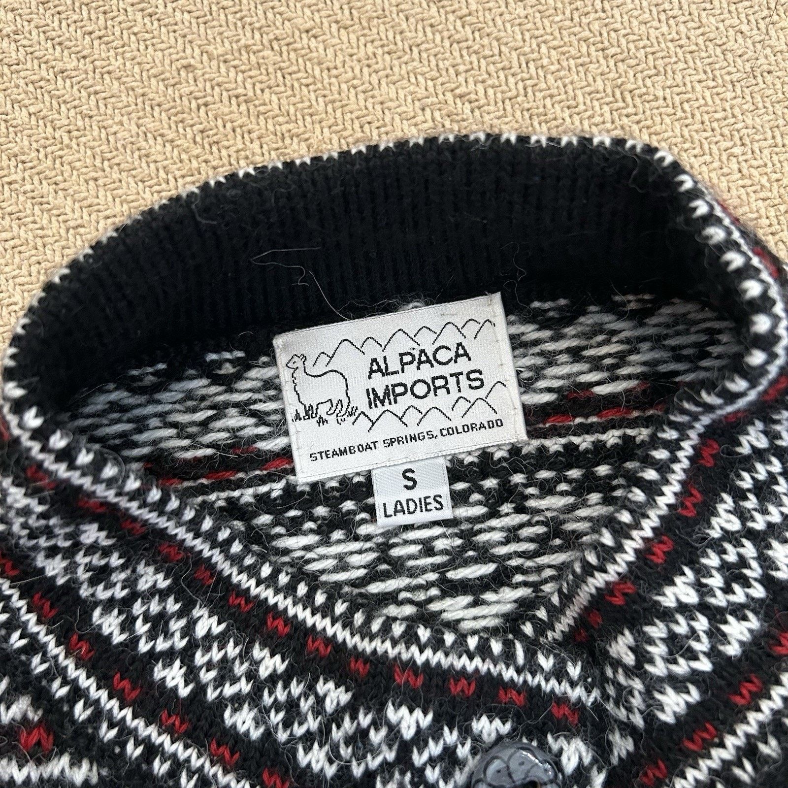 Vintage Alpaca Imports Fair Isle Snowflake Wool Cardigan Sweater Size S / US 4 / IT 40 - 3 Thumbnail