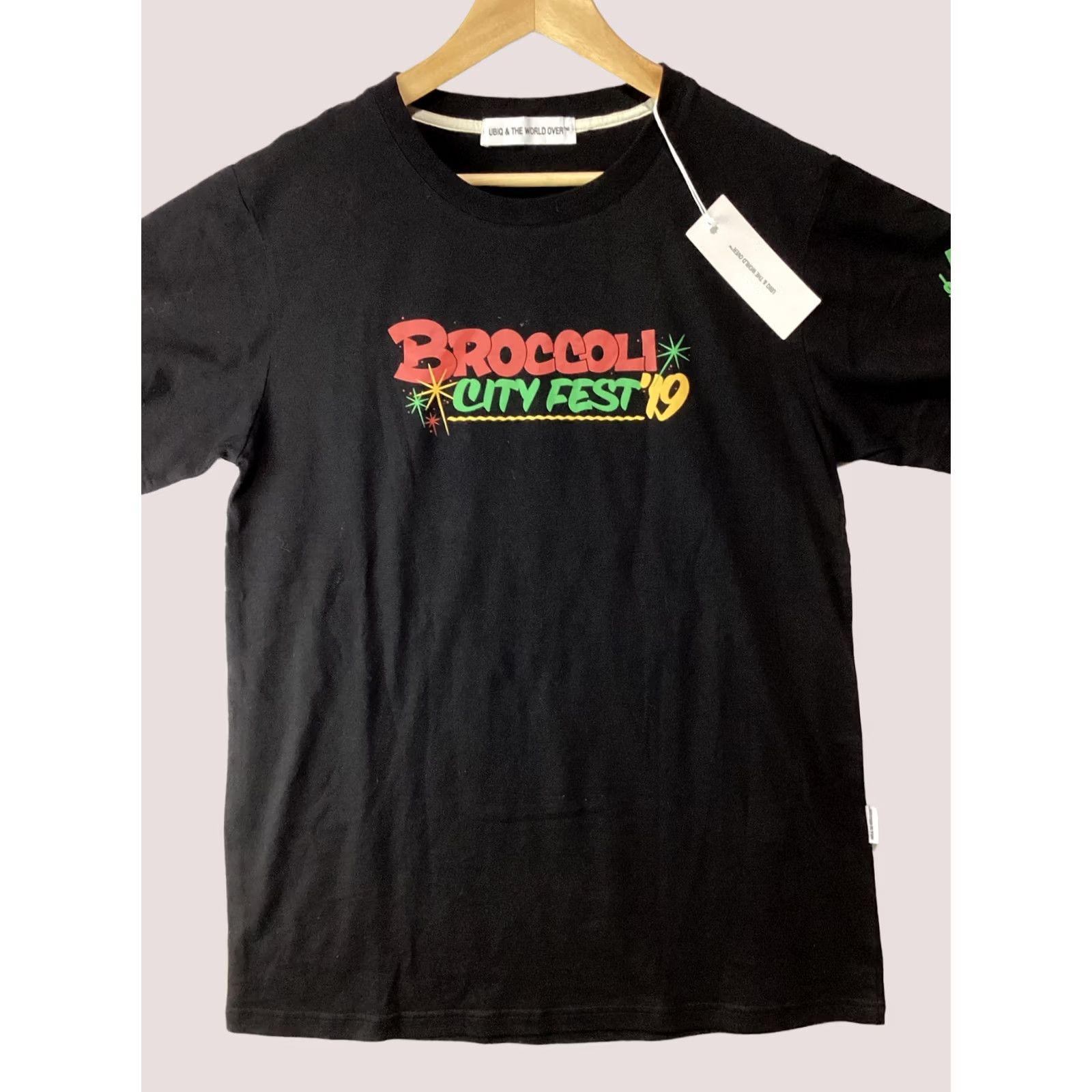 Vintage Broccoli City Fest 19 Shirt Men Large Ubiq Concert Tour Lil Wayne Gunna Rap Tee Size US L / EU 52-54 / 3 - 1 Thumbnail