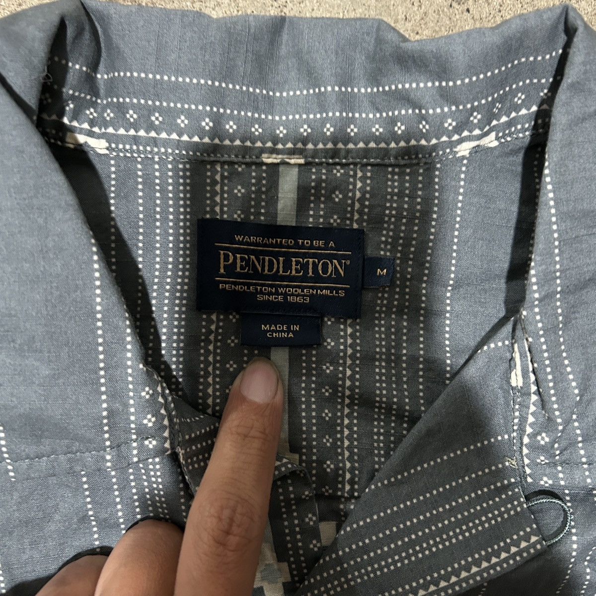 Pendleton Pendleton button-up shirt in grey and white Size US M / EU 48-50 / 2 - 3 Thumbnail