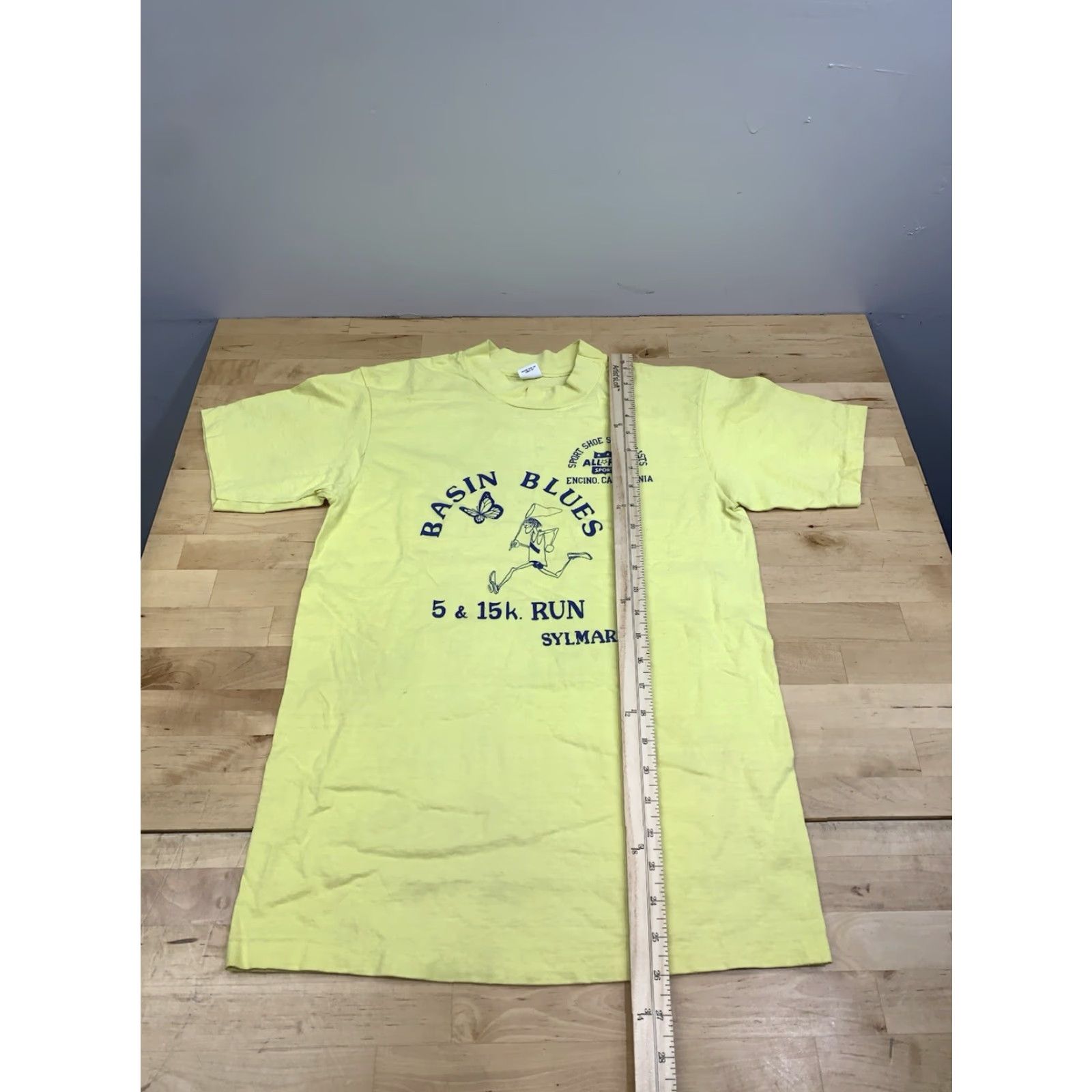 Hanes VINTAGE Hanes T-Shirt Mens M Yellow 80s USA Running Sylmar 5K 15K Shirt Men Size US M / EU 48-50 / 2 - 4 Thumbnail