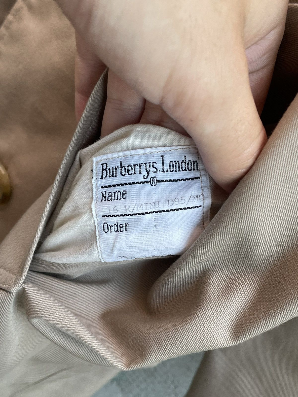 Burberry × Designer Burberry Burberrys Vintage 90s Nova Check Beige Trench Coat Size US L / EU 52-54 / 3 - 21 Thumbnail