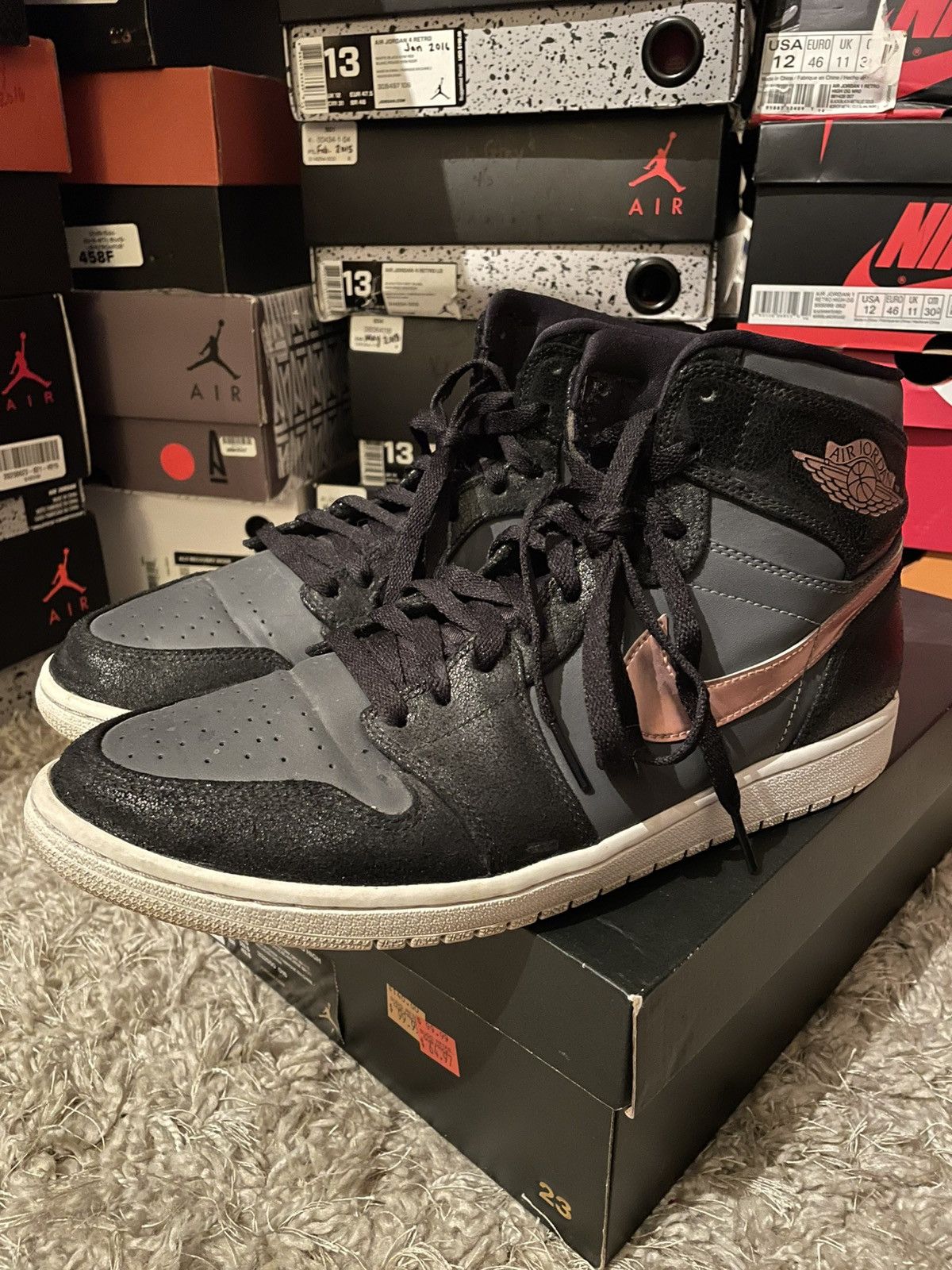 Jordan Brand Jordan 1 Bronze Metal Size US 11.5 / EU 44-45 - 1 Thumbnail