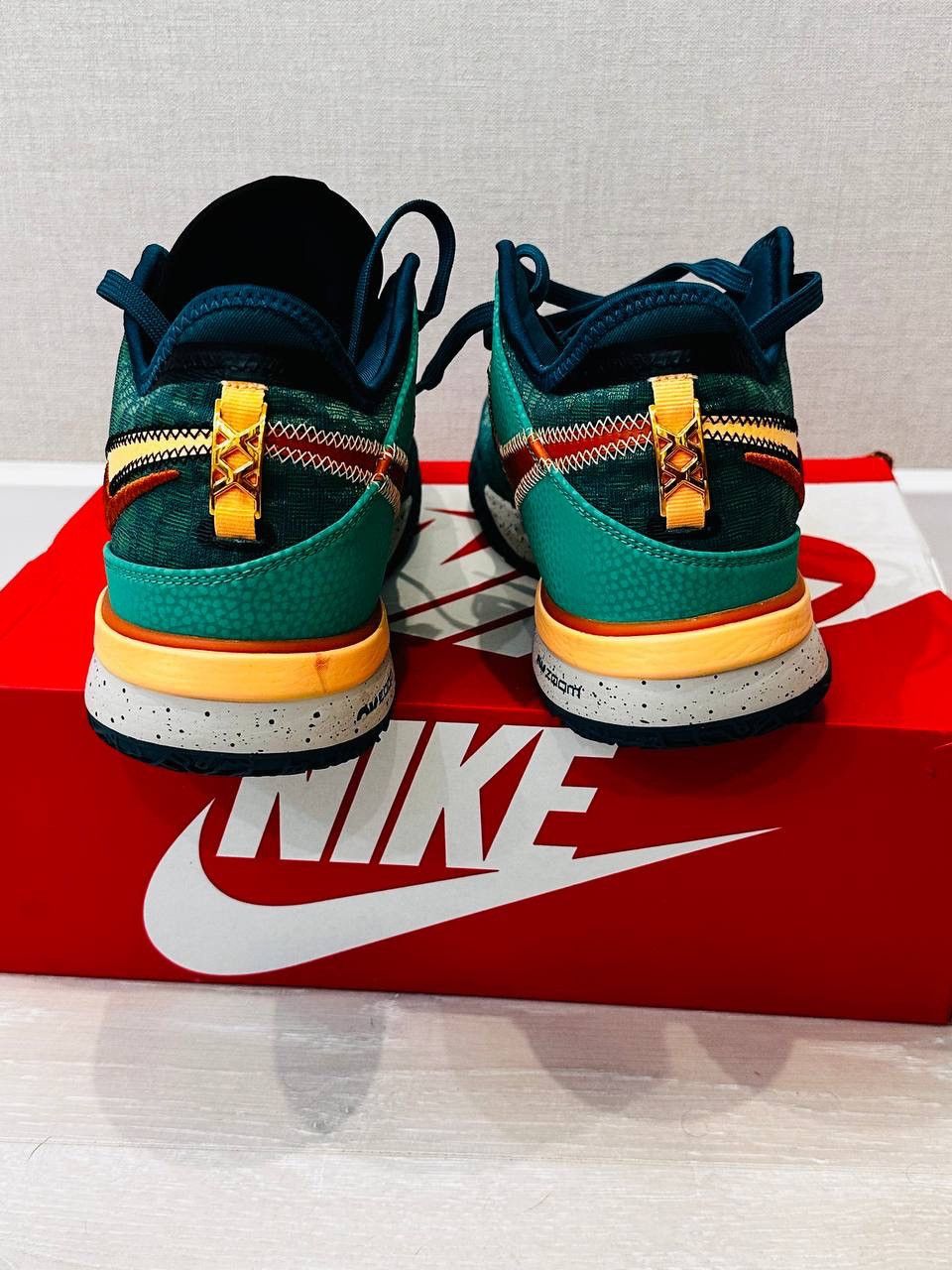 Nike Nike Lebron NXXT Gen basketball shoes Size US 9 / EU 42 - 4 Thumbnail