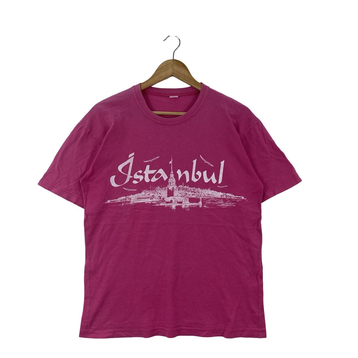 Vintage Vintage ISTANBUL CITYSCAPE Graphic Tourist Souvenir Tee Size US S / EU 44-46 / 1 - 3 Thumbnail