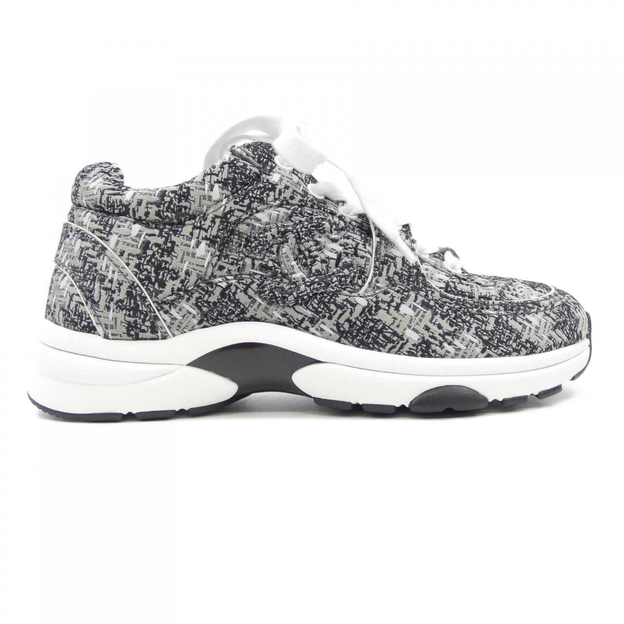 Chanel Chanel Chanel G45585B15915 Fabric Sneakers Others Shoes G45585B15915 DUTY FREE for USA Size ONE SIZE - 1 Thumbnail