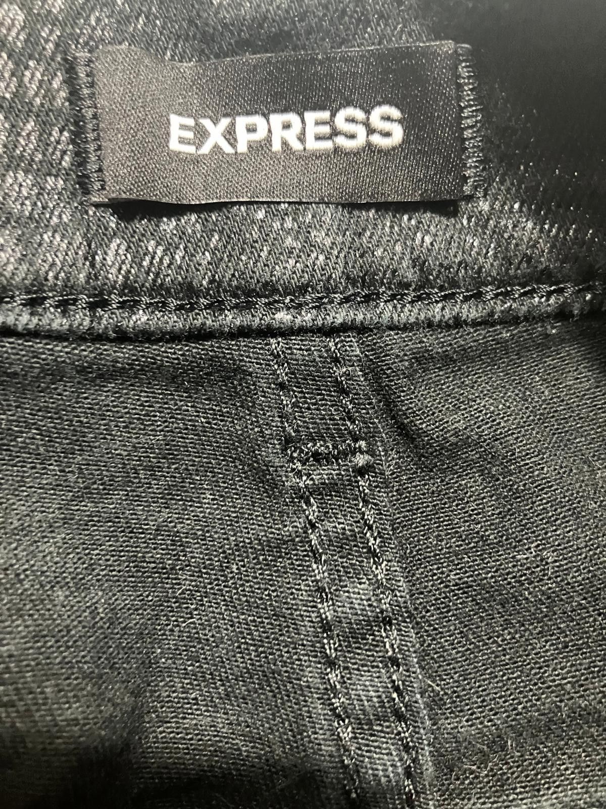 Express Express Mom Jean Super High Rise Coated Black Size 4 Size 30" / US 8 / IT 44 - 7 Thumbnail