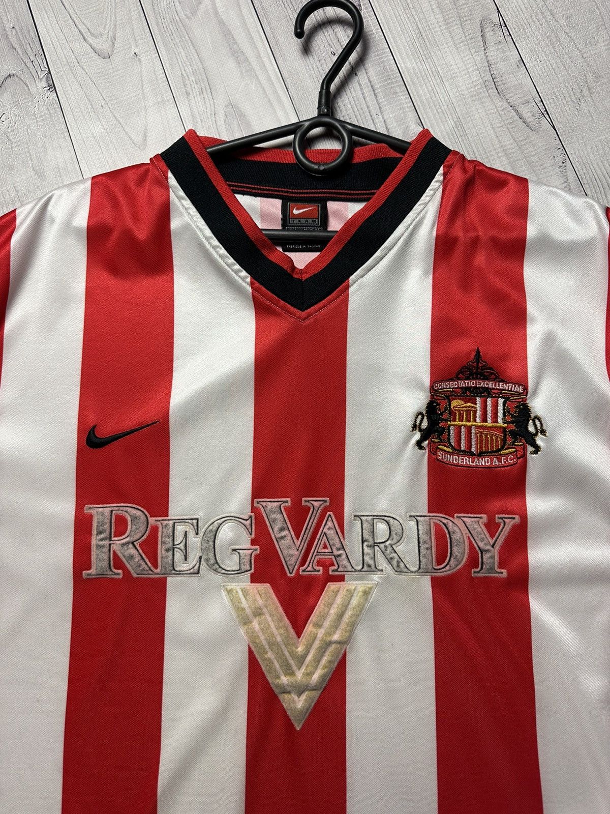 Vintage Vintage Nike Sunderland soccer jersey size L striped Size US L / EU 52-54 / 3 - 3 Thumbnail