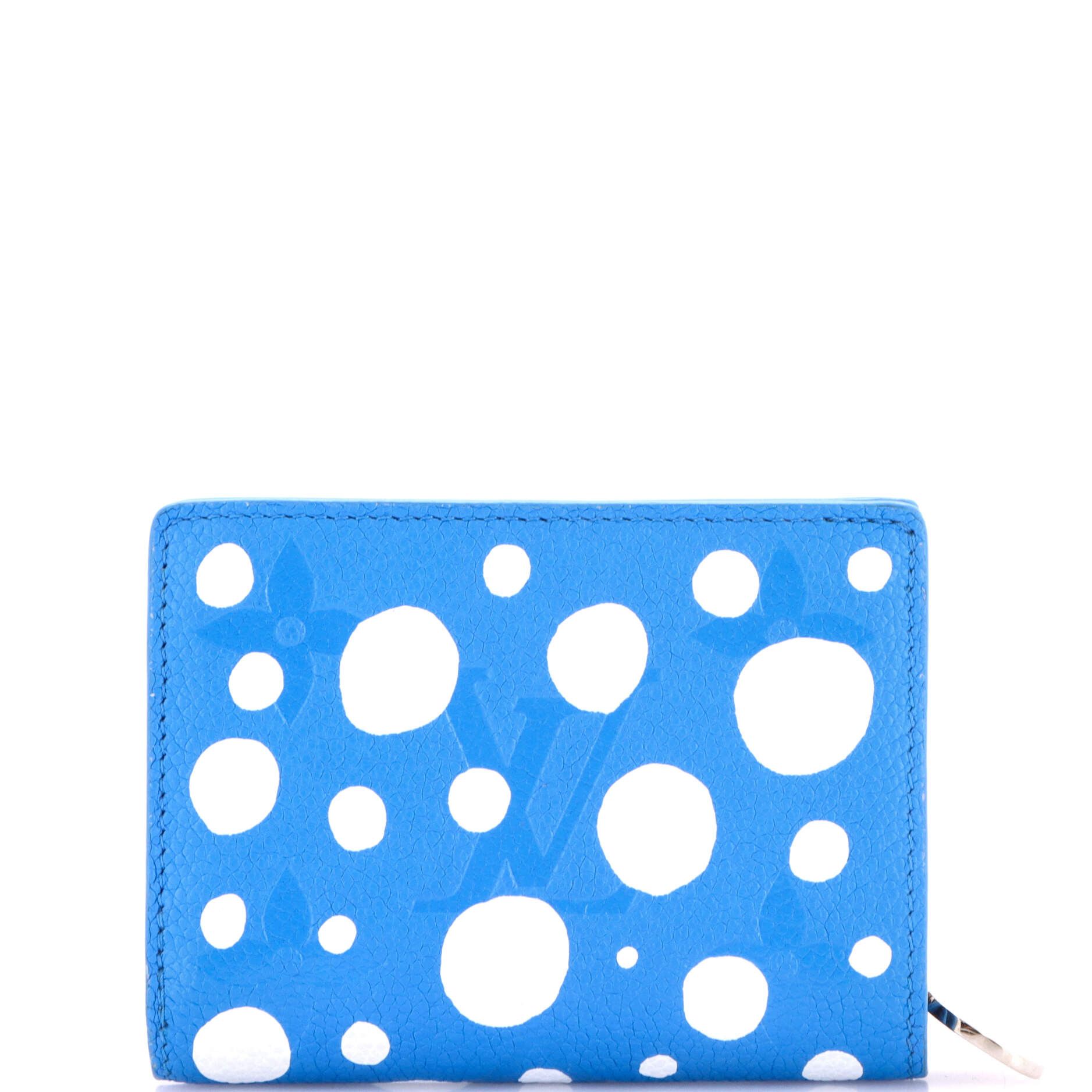 Louis Vuitton Clea Wallet Size ONE SIZE - 1 Thumbnail