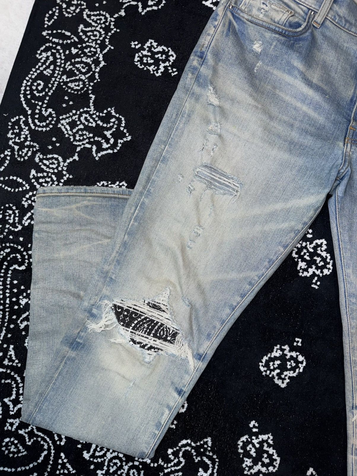 Amiri AMIRI MX1 BANDANA PATCH JEANS Size US 33 - 3 Thumbnail
