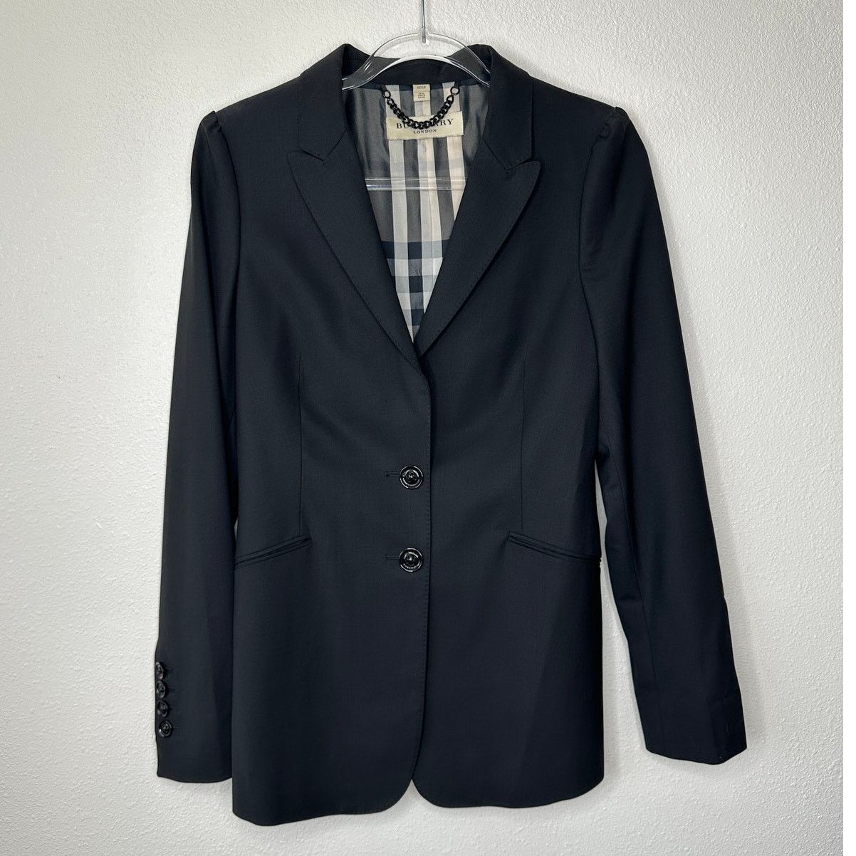 Burberry Burberry London Black 2-Button Wool Blazer Plaid Lined 8 Size M / US 6-8 / IT 42-44 - 2 Thumbnail