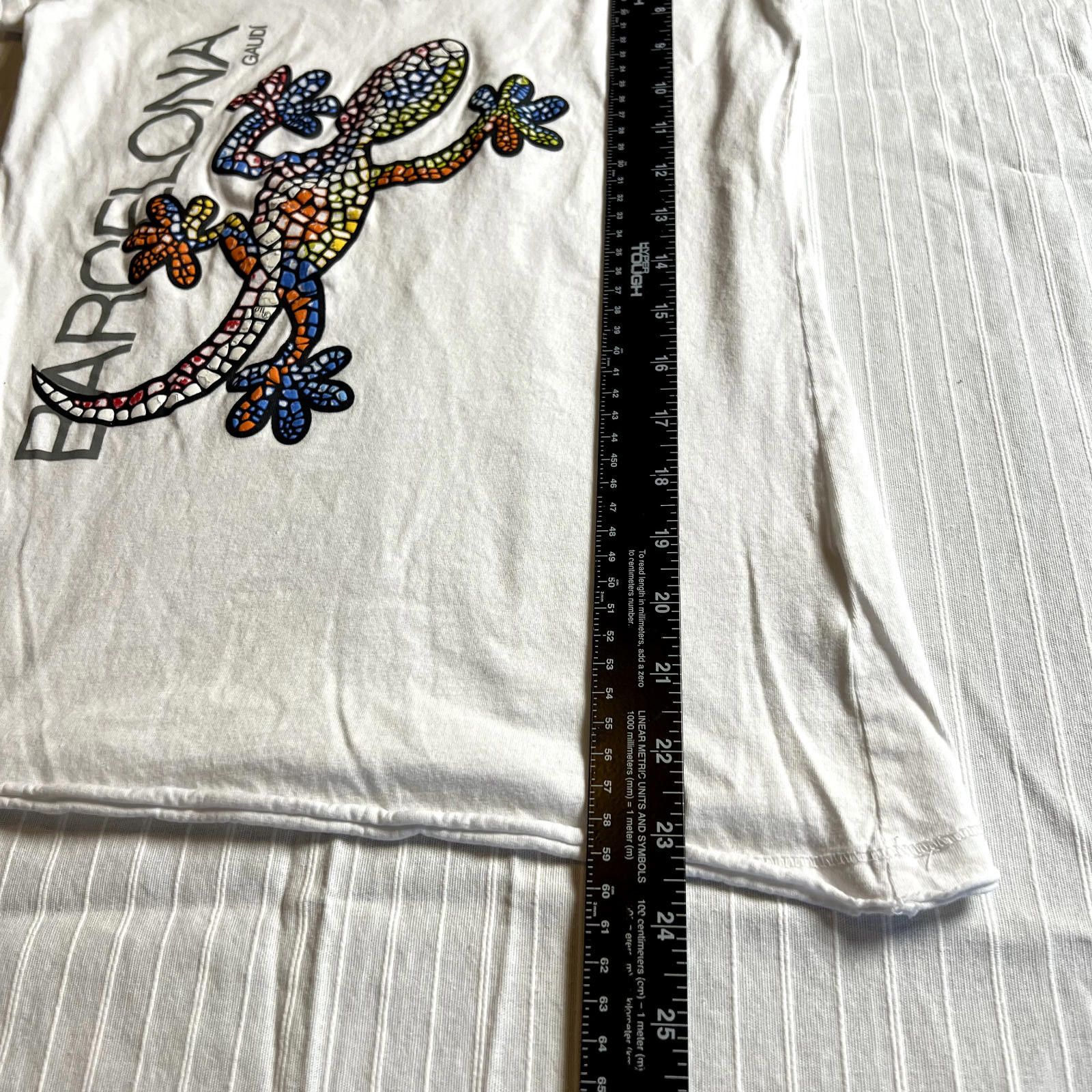 Designer Barcelona Gaudi Lizard Art T-Shirt White Ladies Medium Size M / US 6-8 / IT 42-44 - 4 Thumbnail
