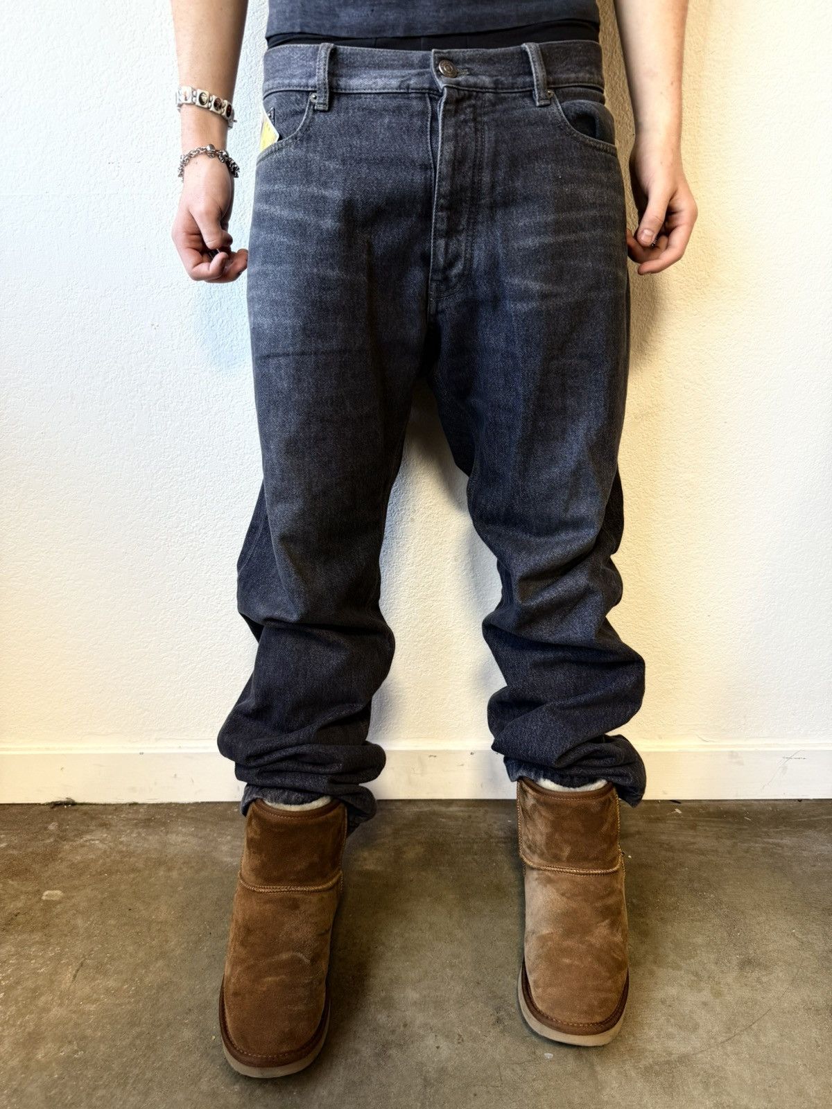 Balenciaga Balenciaga Slim Fit Distressed Jeans Size US 36 / EU 52 - 1 Thumbnail