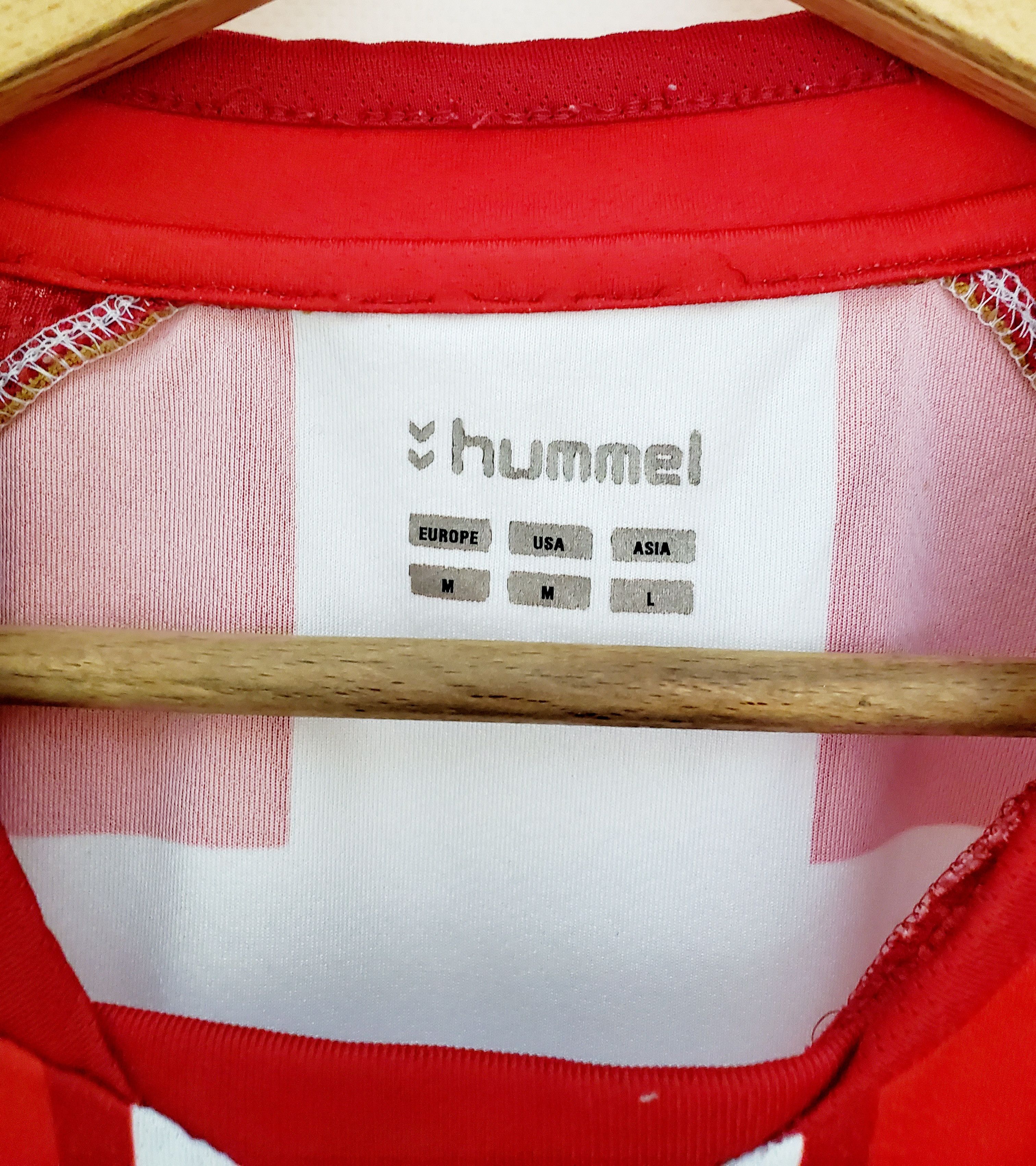 Hummel Aalborg 2008-09 Home hummel soccer jersey size M Size US M / EU 48-50 / 2 - 3 Thumbnail