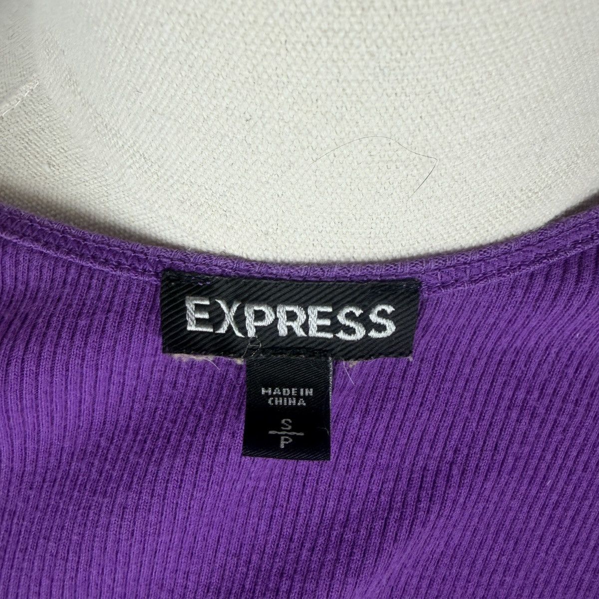 Express Express vintage Y2K purple sequin tank top Size S / US 4 / IT 40 - 4 Thumbnail