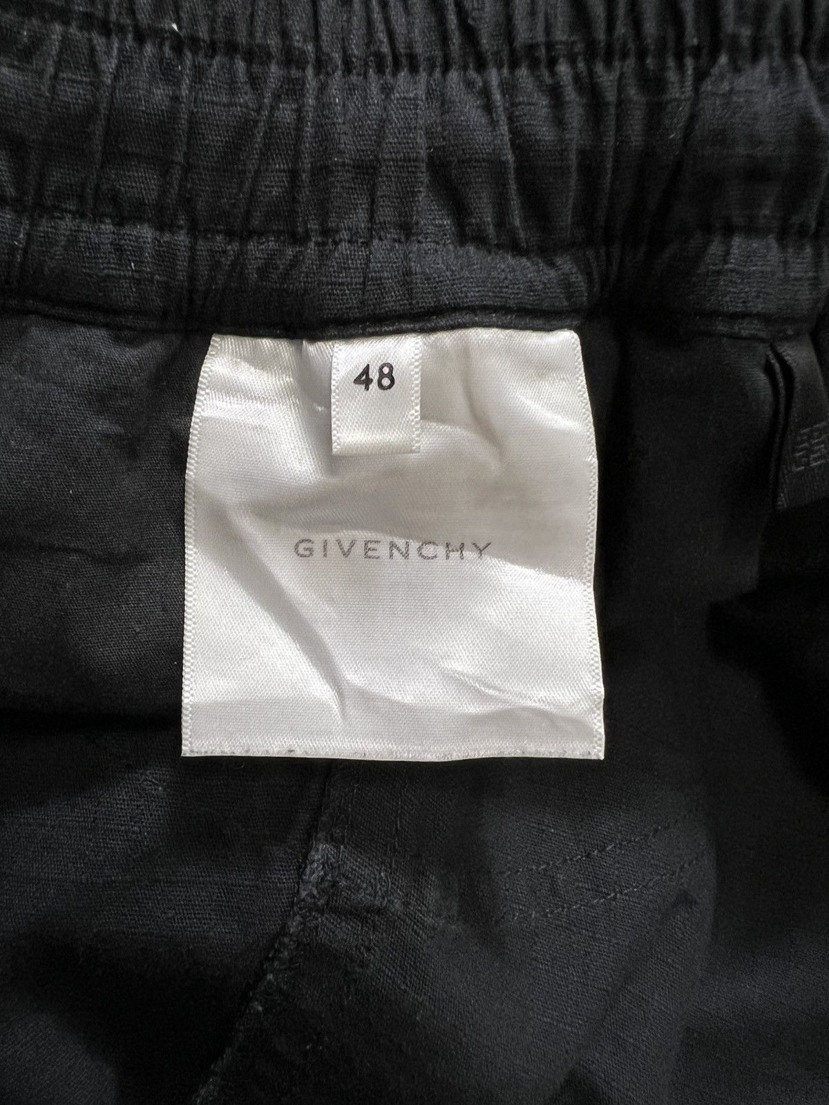 Givenchy Givenchy - Mesh Panel Multi-Pocket Cargo Pants Size US 30 / EU 46 - 16 Thumbnail