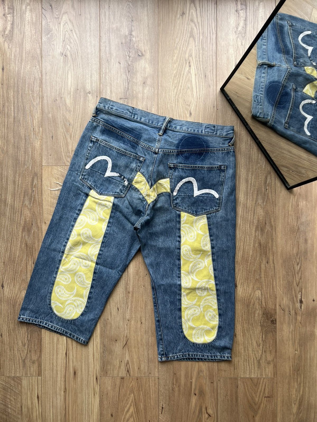 Evisu 00’s EVISU SELVEDGE DAICOCK RIPPED BANDANA JORTS RARE Y2K Size US 36 / EU 52 - 1 Thumbnail