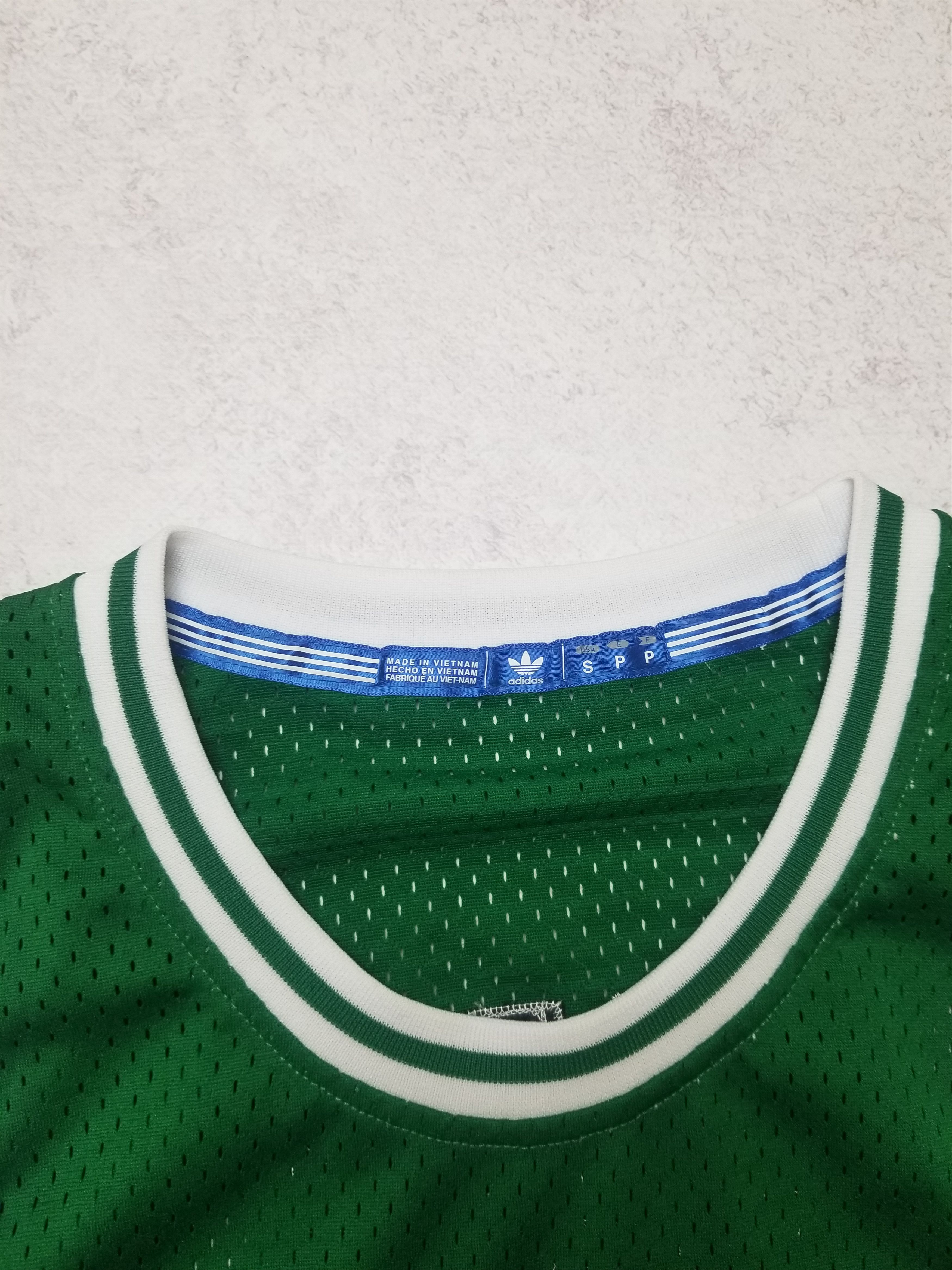 Adidas Boston Celtics Larry Bird #33 Hardwood Classics NBA Jersey Size US S / EU 44-46 / 1 - 7 Thumbnail