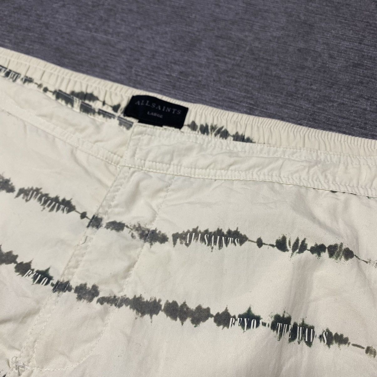 Allsaints × Designer Allsaints shorts nylon print logo Size US 34 / EU 50 - 2 Thumbnail