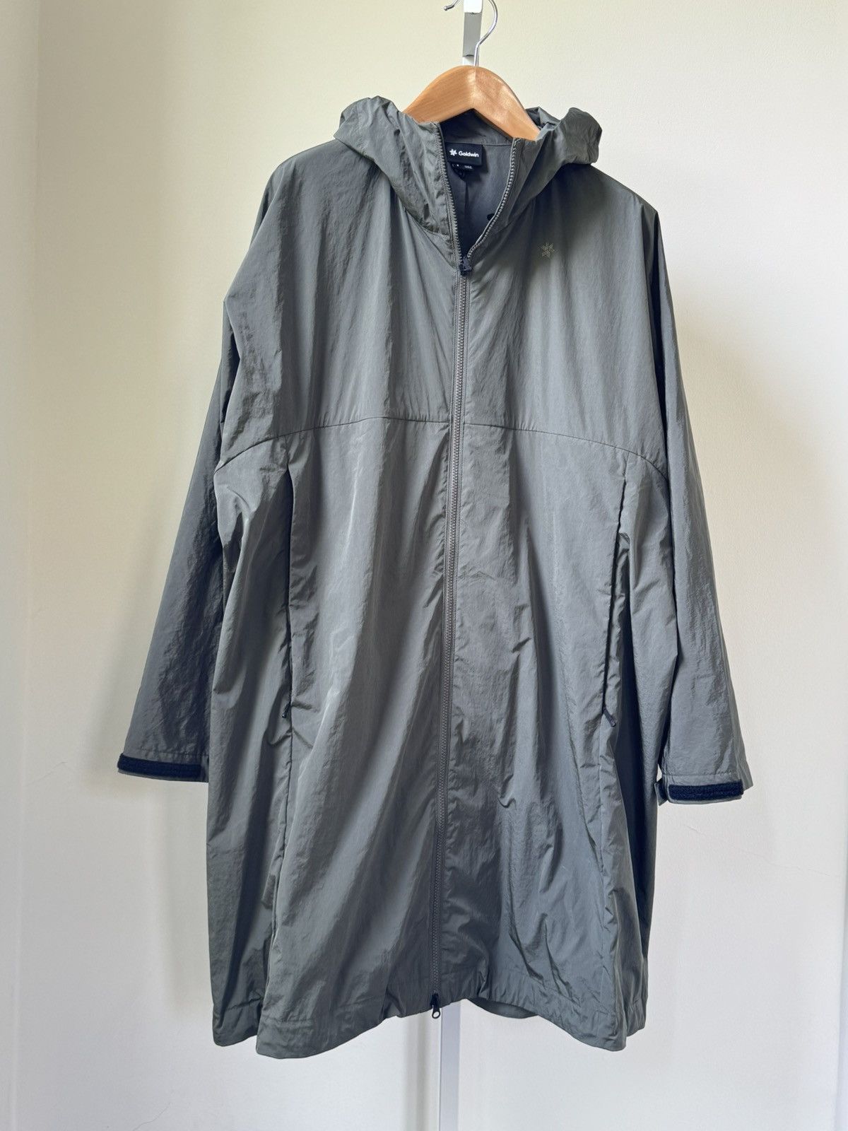 Goldwin (ゴールドウィン) GORE-TEX Hooded Jacket / ゴアテック