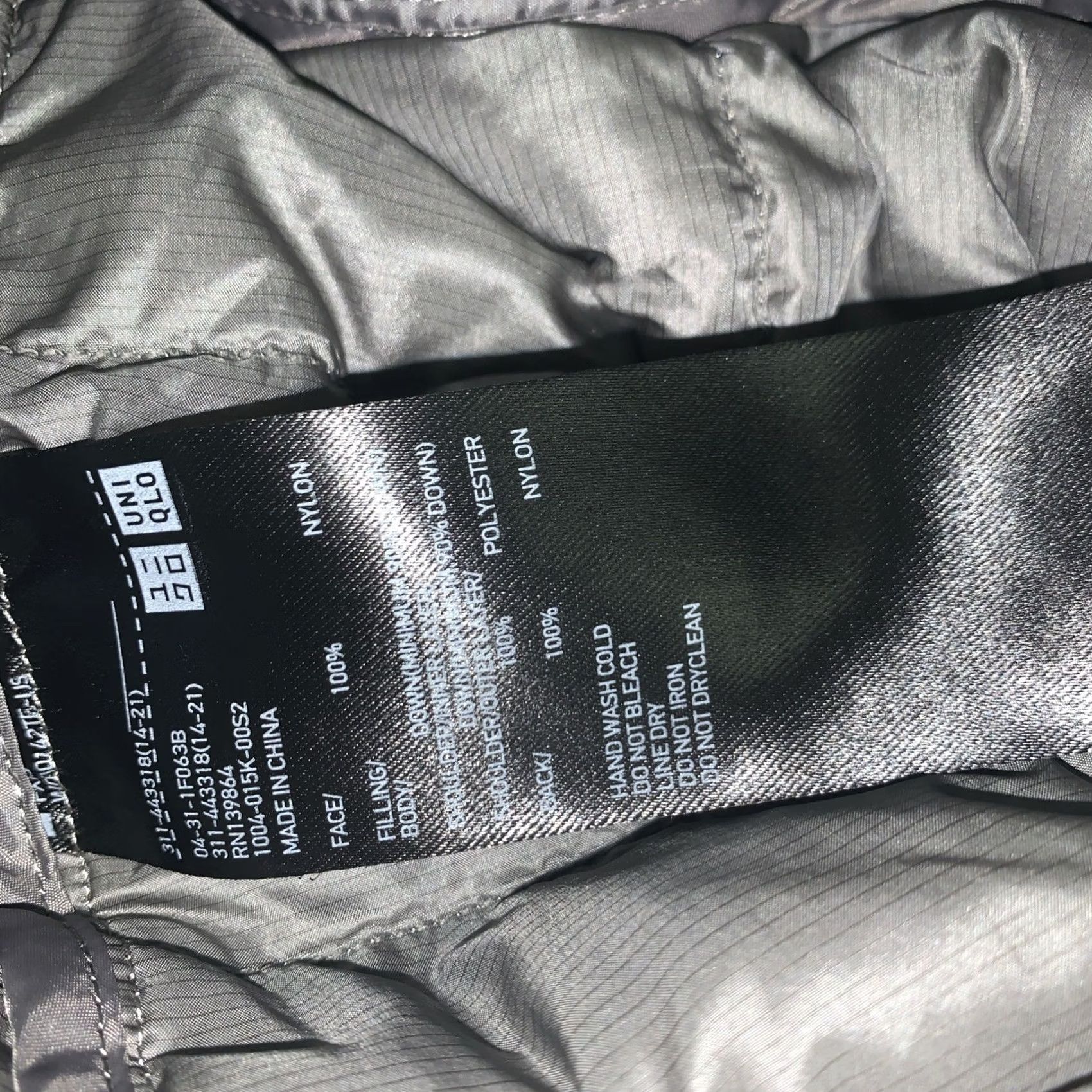 Uniqlo Uniqlo Puffer Jacket Ladies Medium Light Gray Packable Down Winter Regular Jacket Women Size M / US 6-8 / IT 42-44 - 7 Thumbnail