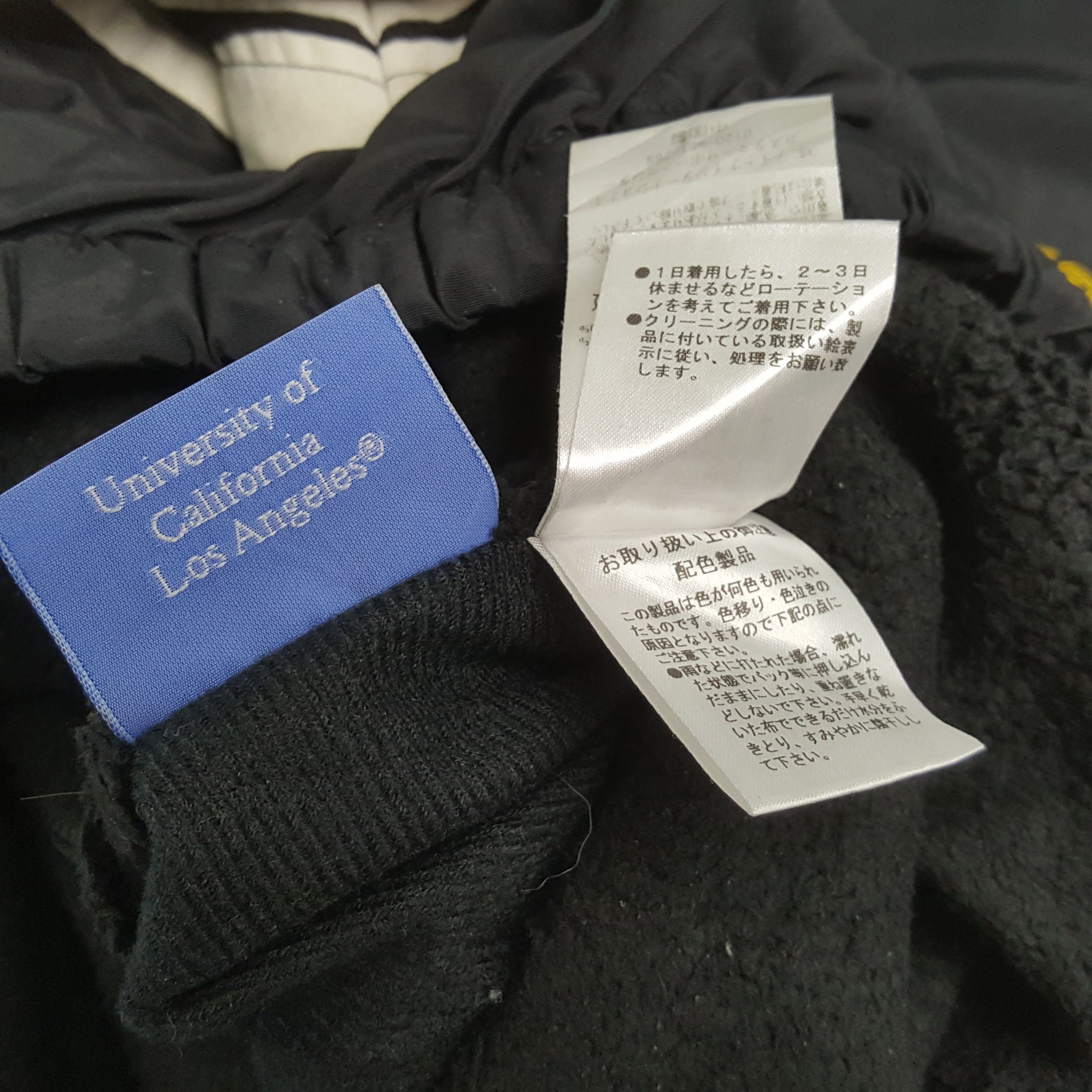 Vintage Vintage UNIVERSITY OF CALIFORNIA American University Jacket Size US XL / EU 56 / 4 - 11 Thumbnail