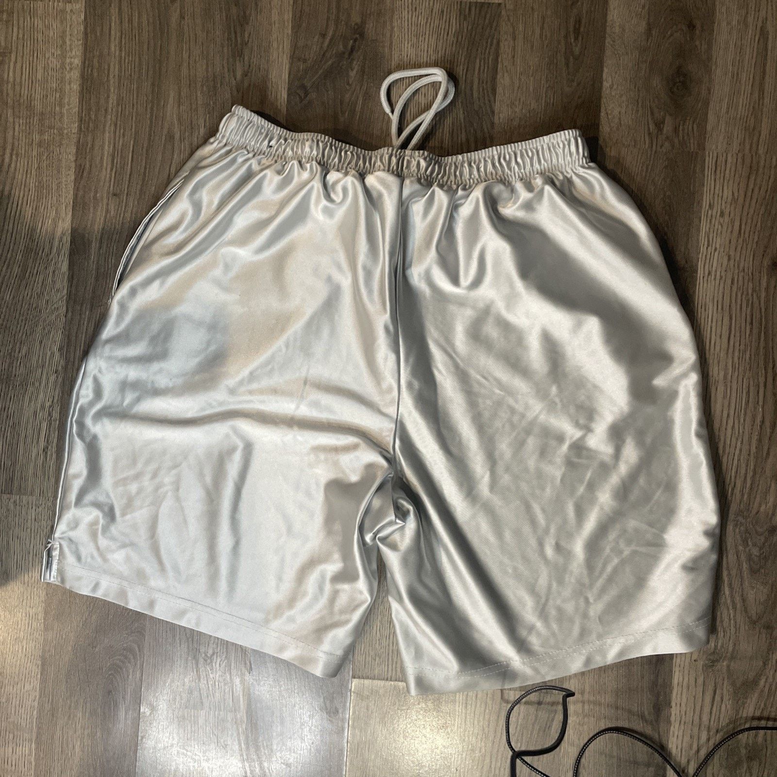 Athletic Works Silver Athletic Works Shiny Basketball Y2K Shorts Mens L Size US 36 / EU 52 - 9 Thumbnail