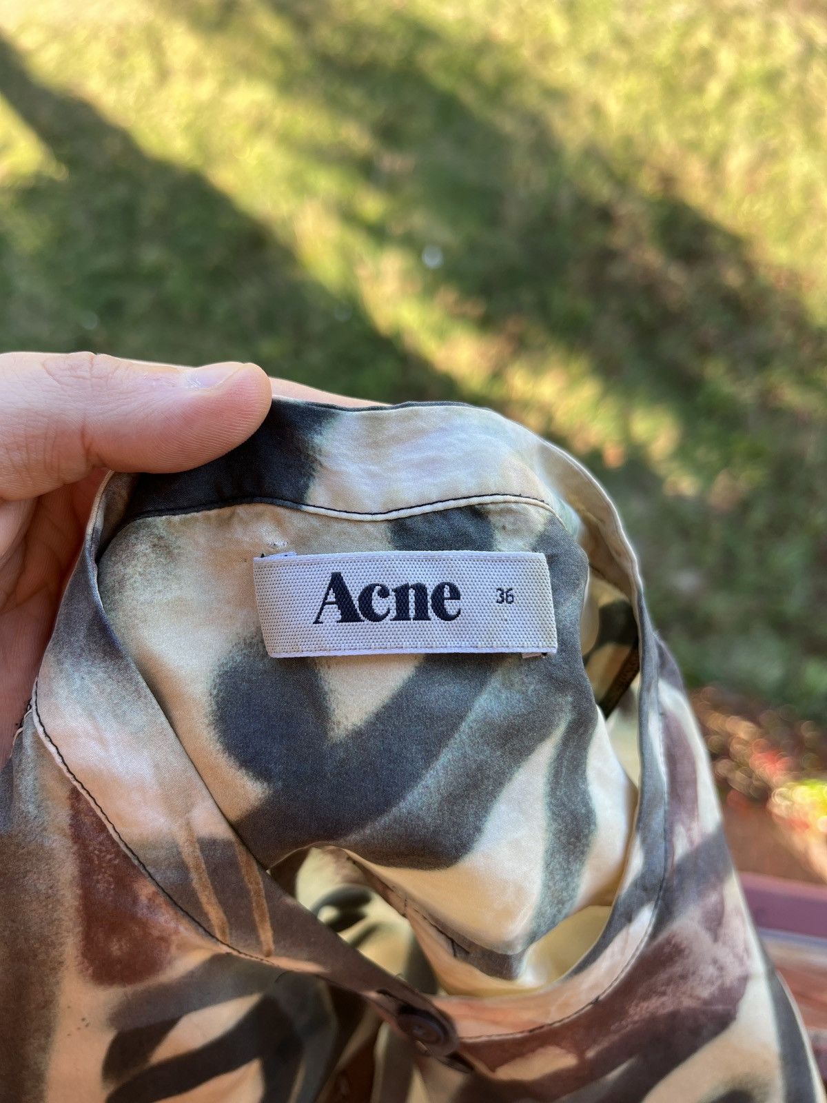 Acne Studios × Vintage Vintage Acne Studios AW10 silk shirt grafiti star full print Size XS / US 0-2 / IT 36-38 - 25 Thumbnail
