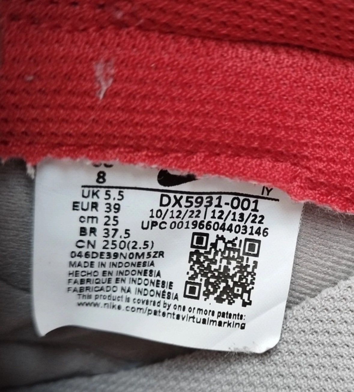 Nike Shoes Nike Dunk Low UNLV Satin Size US 8 / IT 38 - 6 Thumbnail