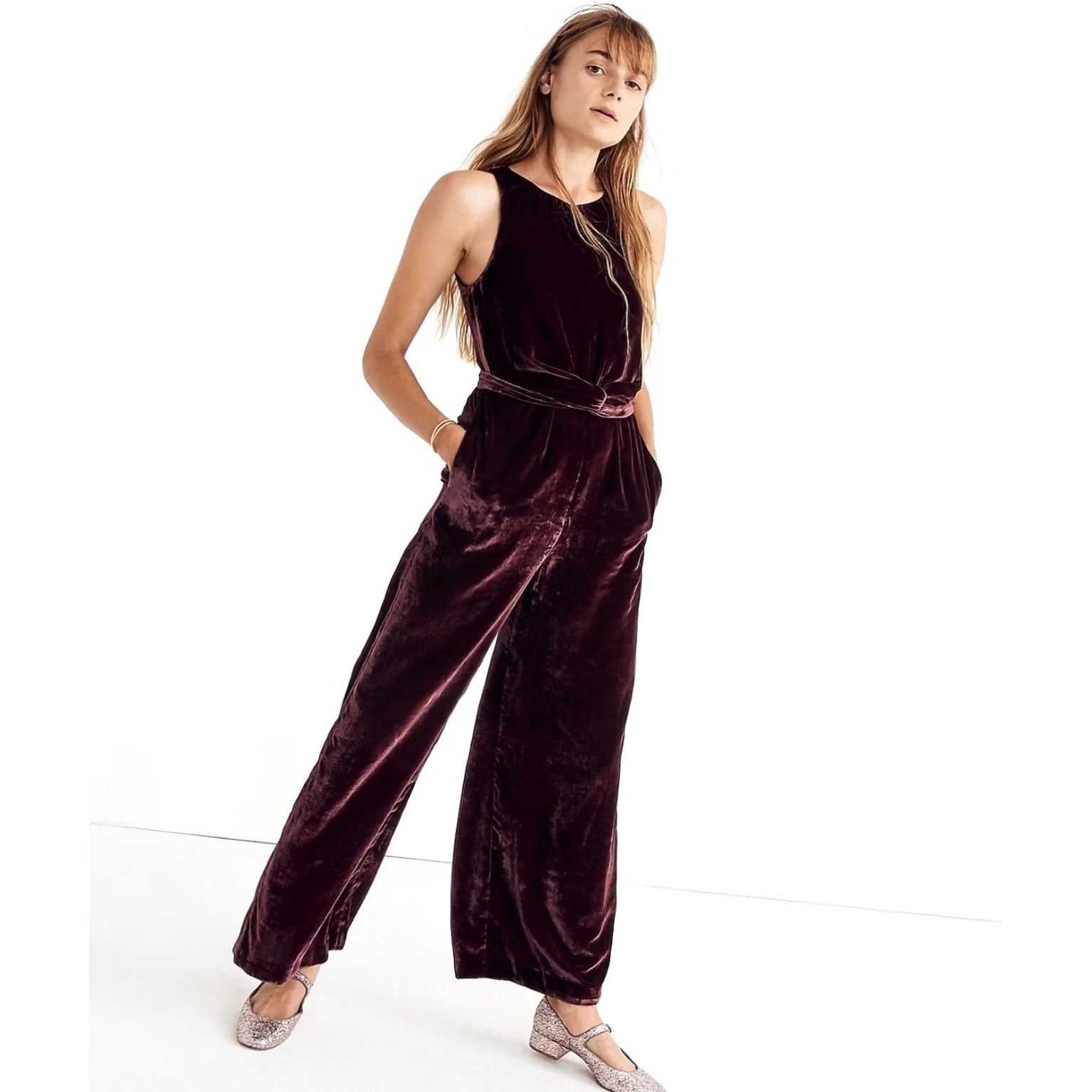 Madewell Madewell Velvet Jumpsuit Burgundy Sleeveless Sz 0 Women One-Piece Pants Twist Front Velvet Size 25" / US 0 / IT 36 - 2 Thumbnail