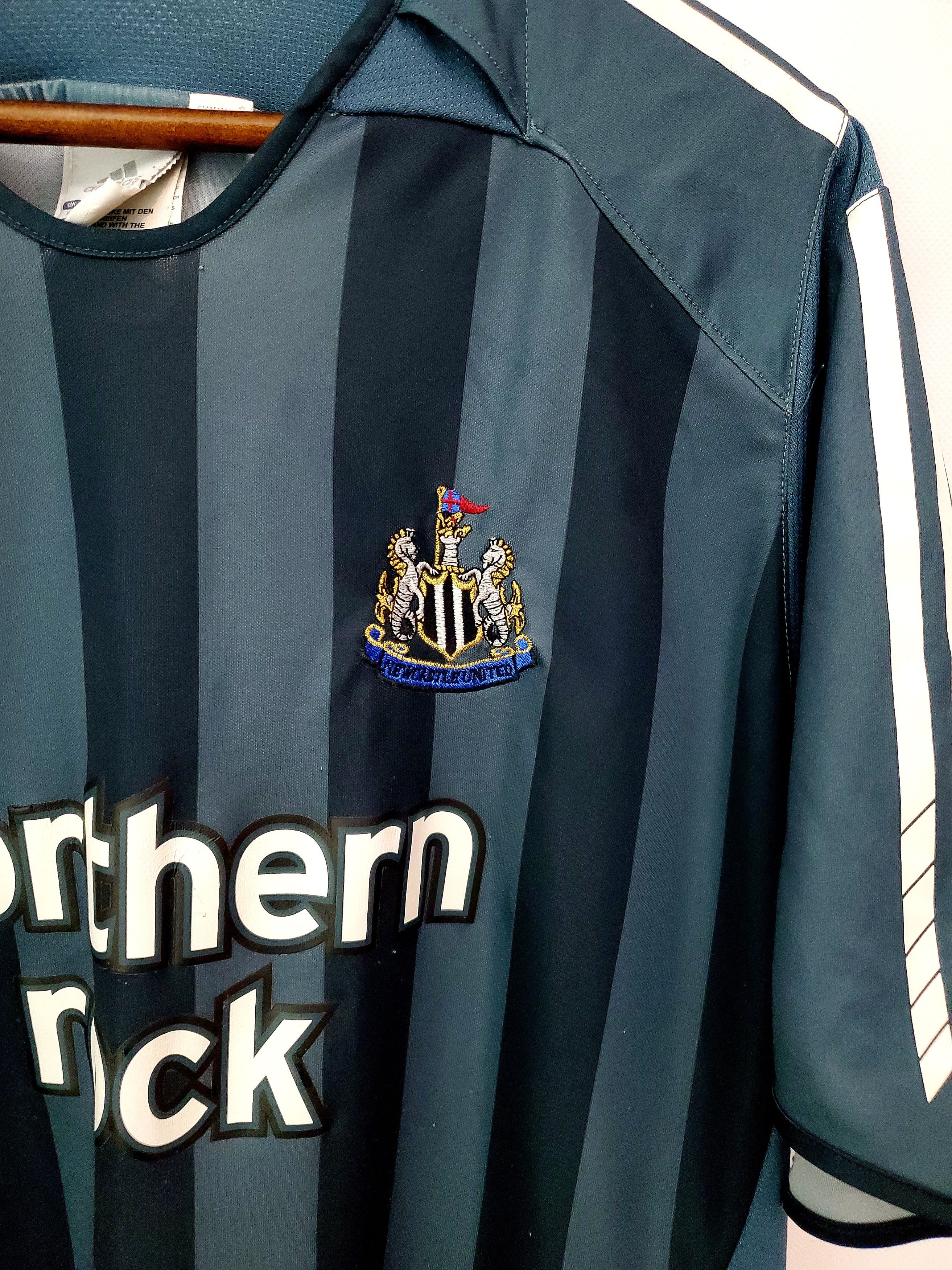 Adidas × Vintage Newcastle United 2004-2005 Away soccer jersey size Xl Size US XL / EU 56 / 4 - 2 Thumbnail