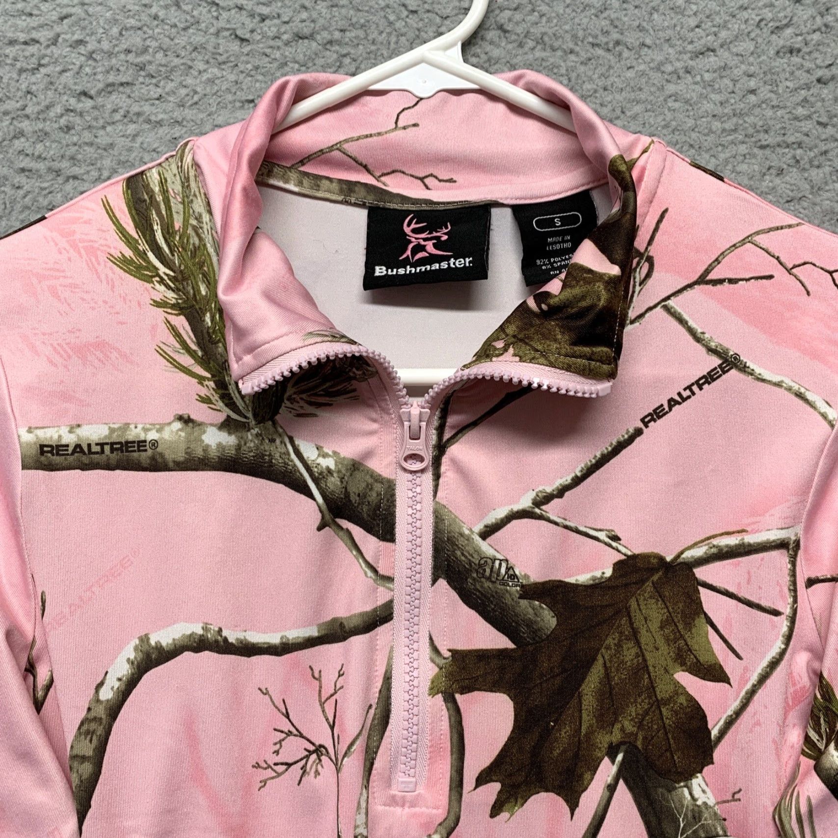 Realtree Bushmaster Pullover Top Activewear Realtree Pink Size Small 1/3 Zip Thumb Holes Women S Long Sleeve 33in Chest Realtree Pink Athletic Size S / US 4 / IT 40 - 7 Thumbnail