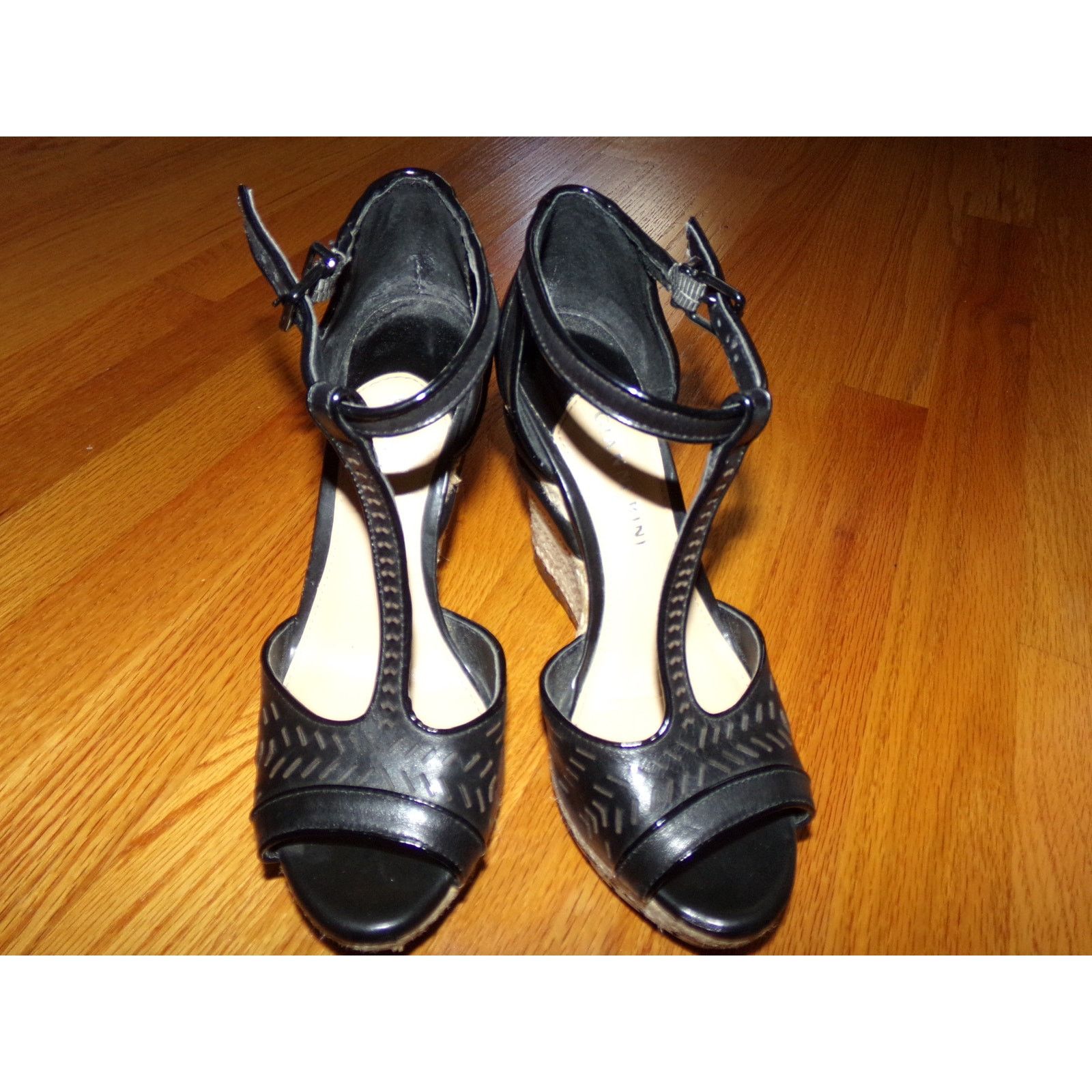Gianni Valentino Gianni Bini black leather high wedge t strap sandals 7M Size US 7 / IT 37 - 1 Thumbnail