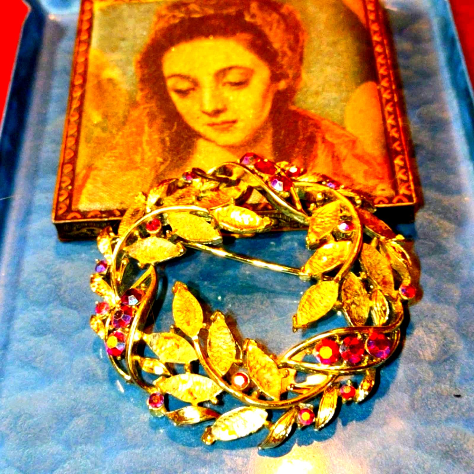 Vintage Vintage Coro Beautiful Brooch Size ONE SIZE - 1 Thumbnail