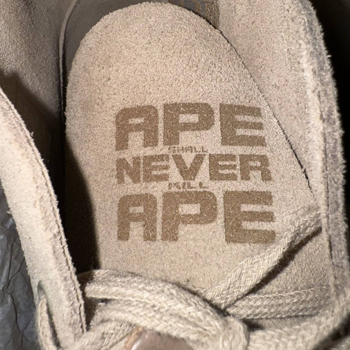 Bape × Clarks Bape Clark’s Desert Boot Grey Embossed Size US 10.5 / EU 43-44 - 6 Thumbnail