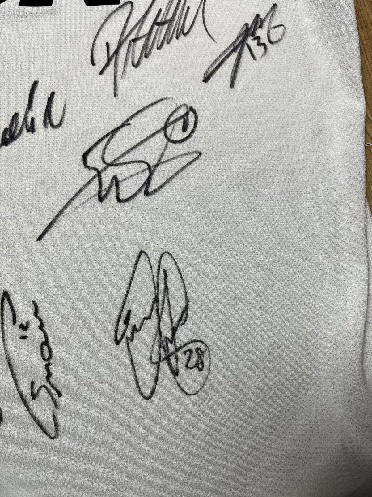 Nike 🧯CRAZY NIKE MANCHESTER UNITED VINTAGE 2010/11 SIGNED JERSEY Size US L / EU 52-54 / 3 - 10 Thumbnail