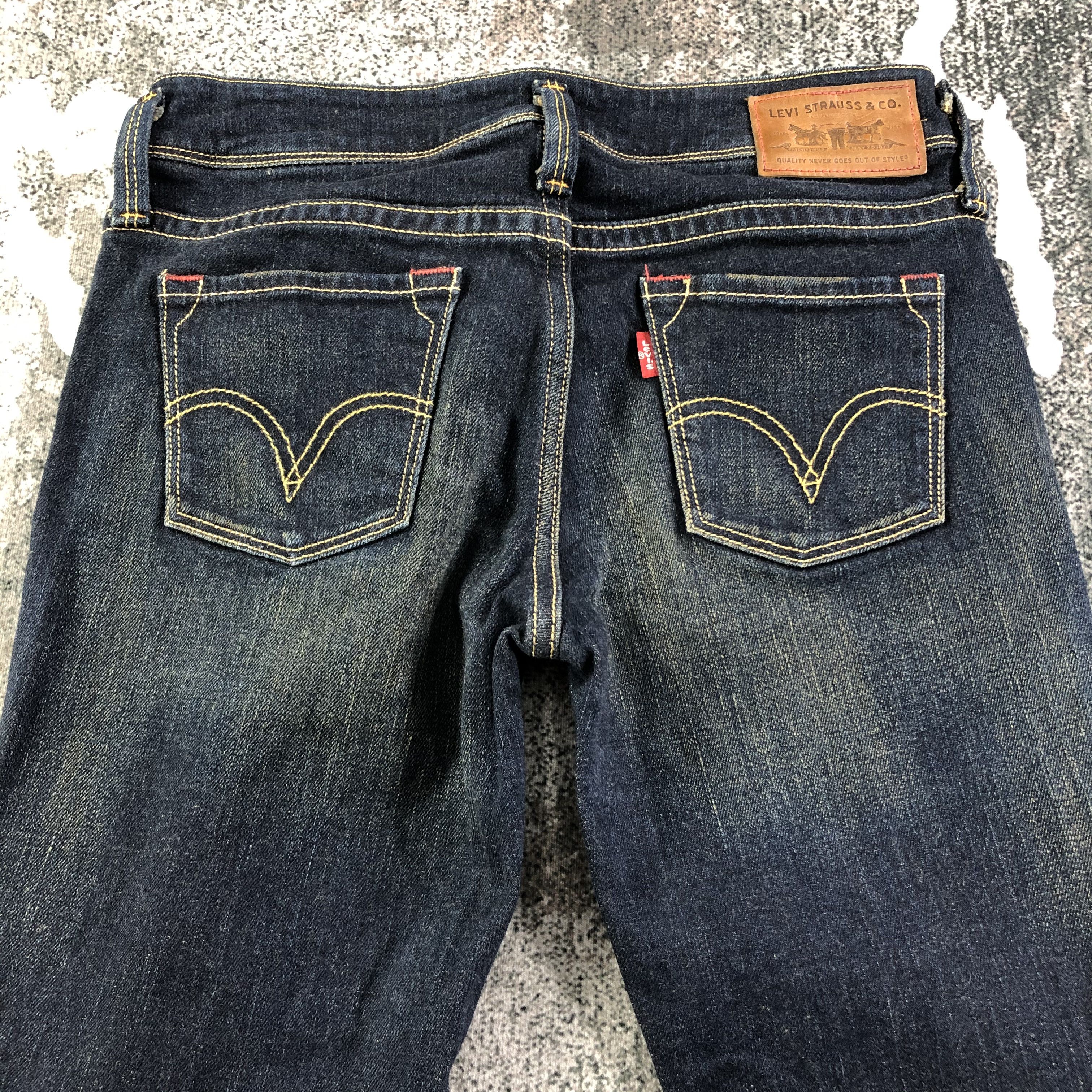 Levi's Vintage Levis 552 Jeans Dark Wash Denim KJ1854 Size 28" / US 6 / IT 42 - 4 Thumbnail