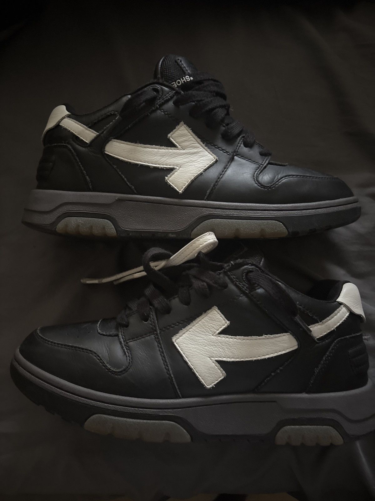 Off-White Out of office black white-iff white Size US 8 / EU 41 - 1 Thumbnail